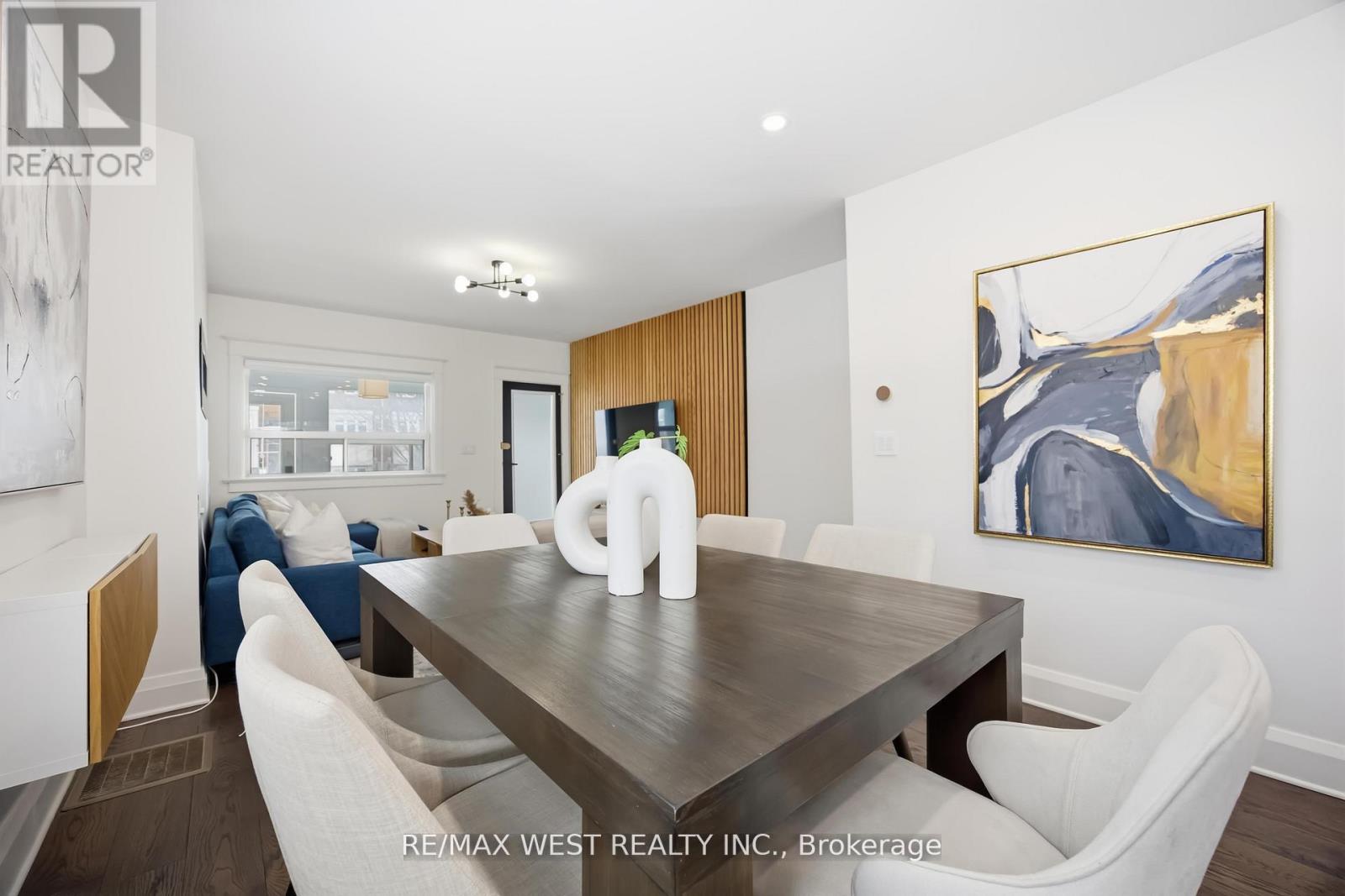 902 Woodbine Avenue, Toronto, Ontario  M4C 4B5 - Photo 11 - E12863738