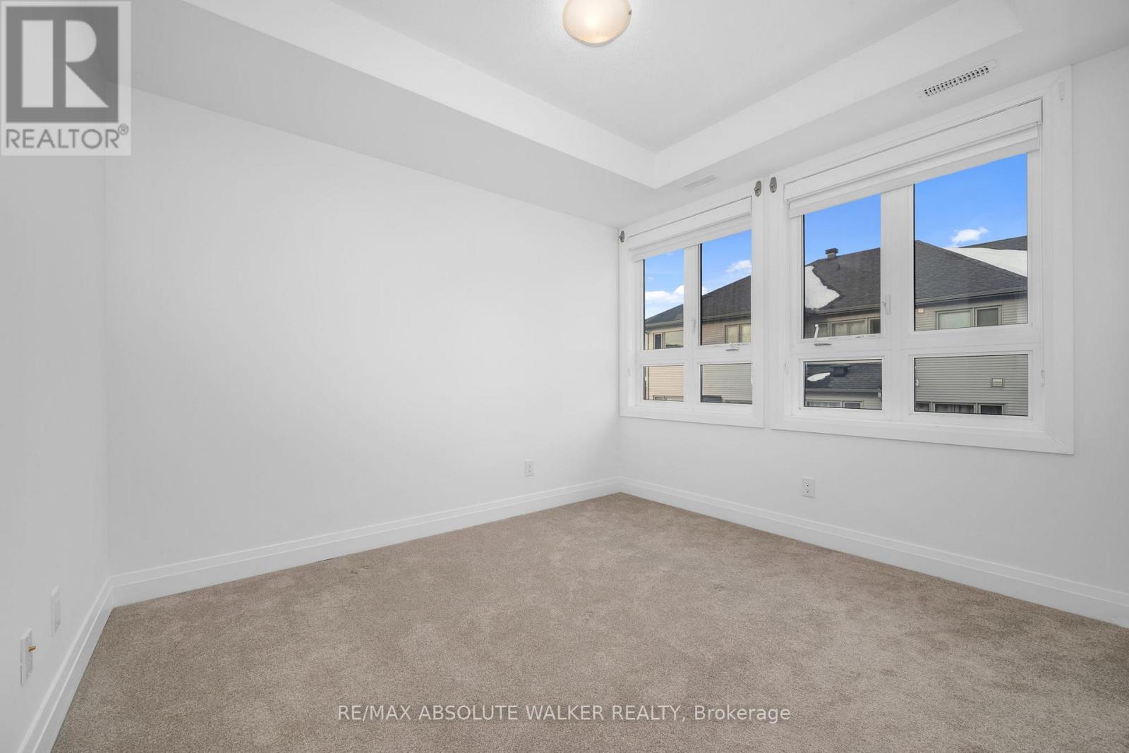 E - 10 Jaguar Private, Ottawa, Ontario  K2V 0J3 - Photo 15 - X12860168