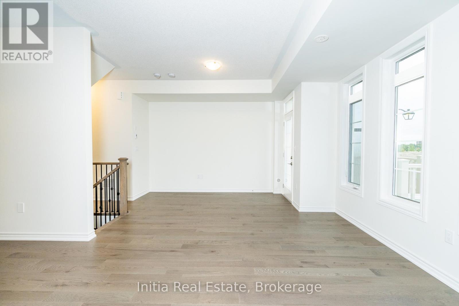 84 Paisley Drive, Bradford West Gwillimbury (Bradford), Ontario  L3Z 4P1 - Photo 6 - N12863626