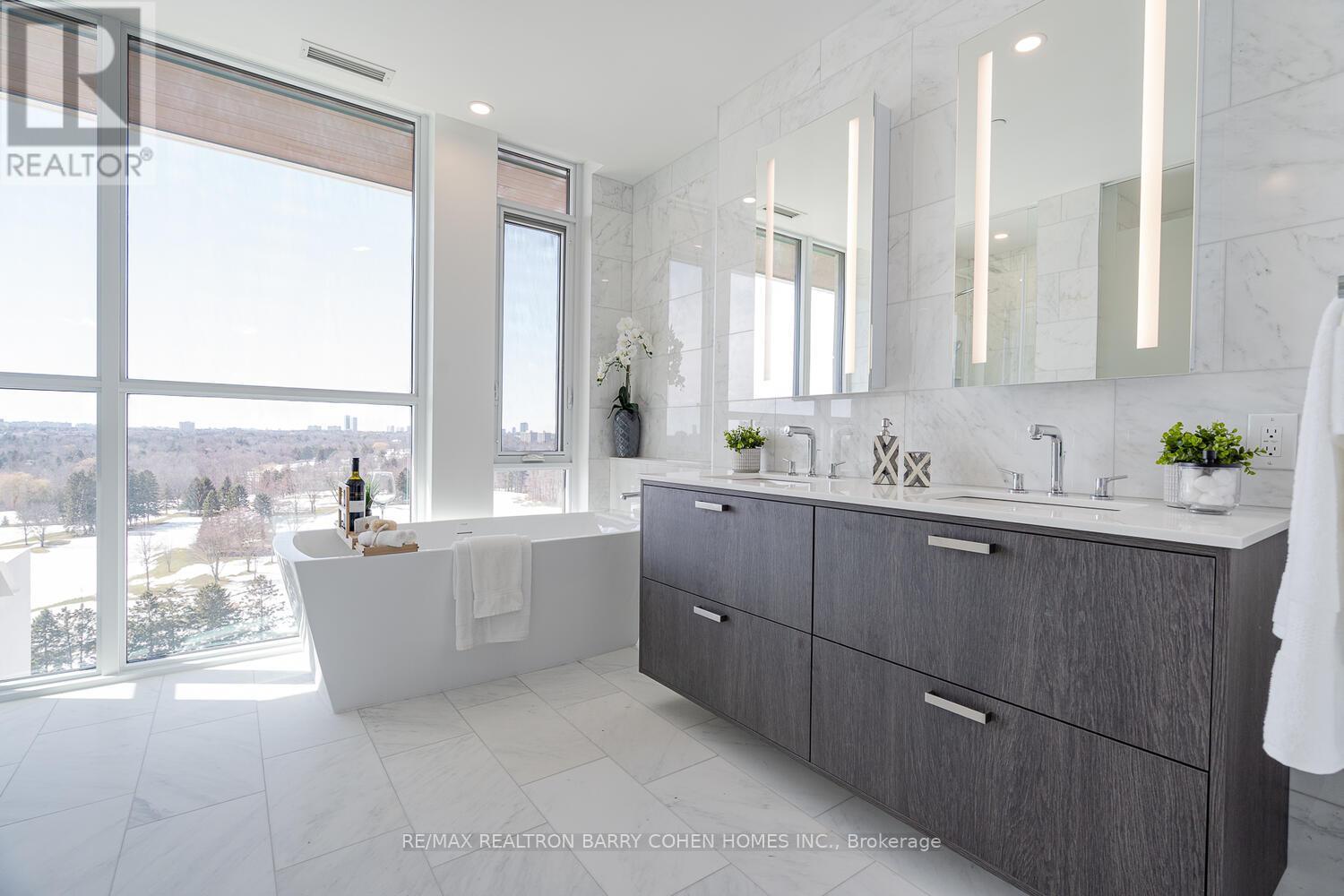 1008 - 397 Royal Orchard Boulevard, Markham, Ontario  L3T 0H3 - Photo 15 - N12863734