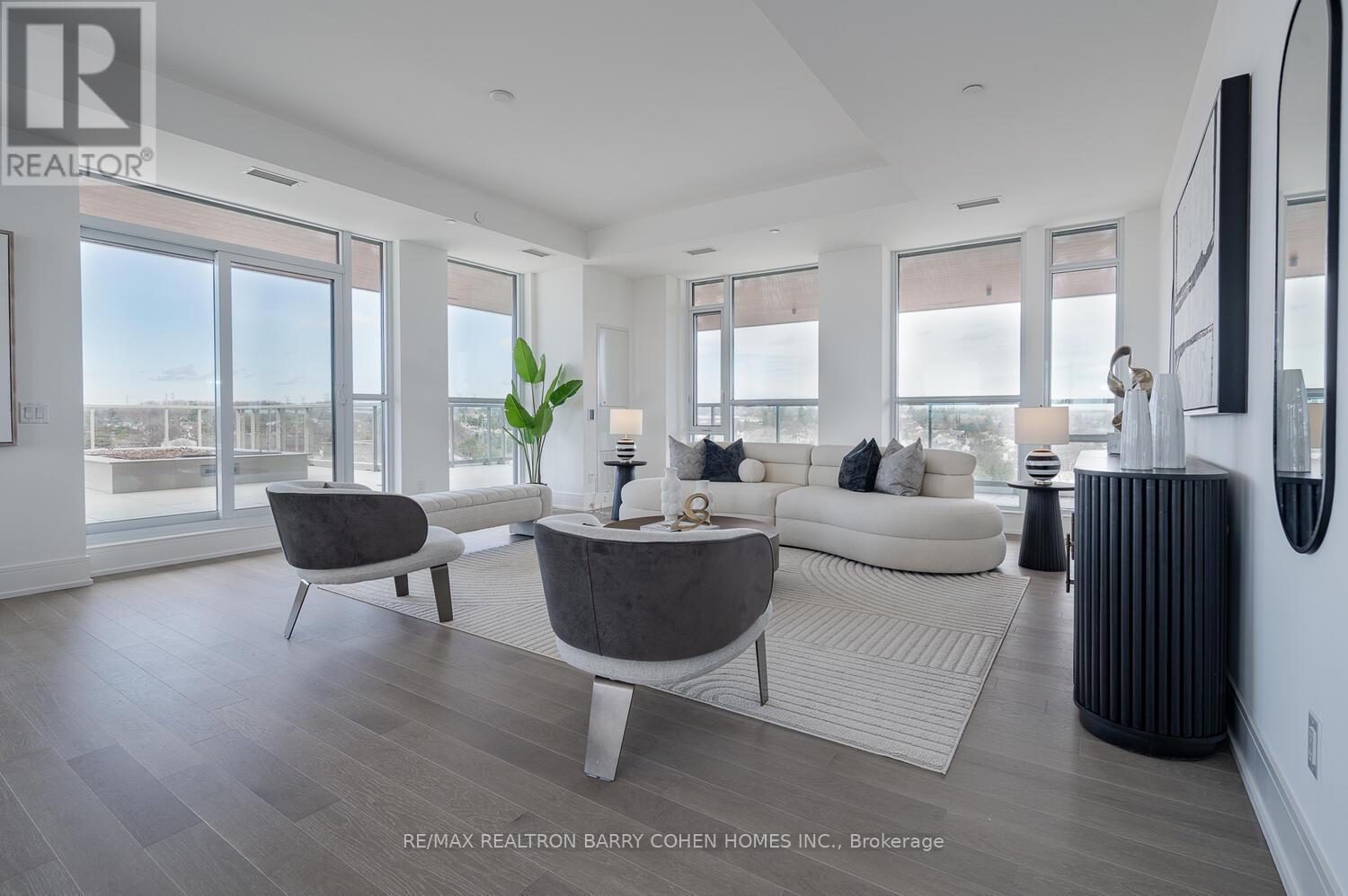 1008 - 397 Royal Orchard Boulevard, Markham, Ontario  L3T 0H3 - Photo 5 - N12863734