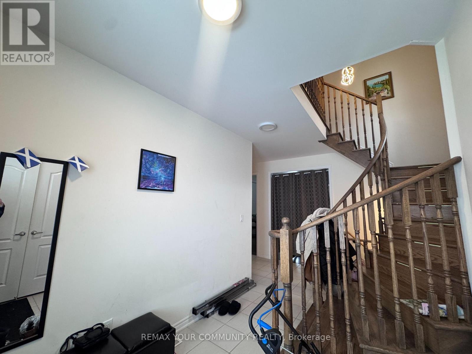 Upper - 3055 Orion Boulevard, Orillia, Ontario  L3V 8J5 - Photo 2 - S12863720