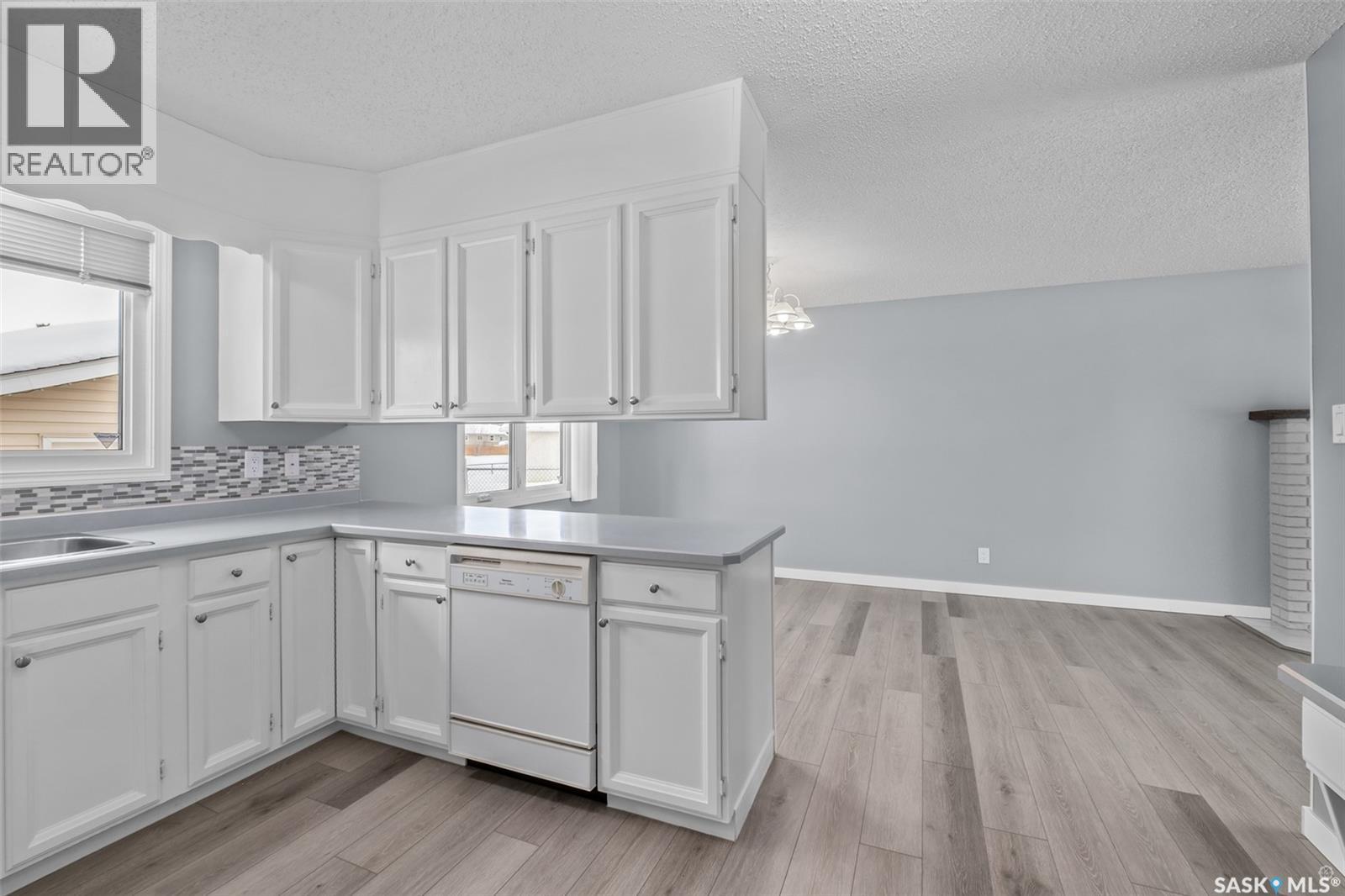 979 Sanderson Crescent, Prince Albert, Saskatchewan  S6V 6L2 - Photo 12 - SK029994