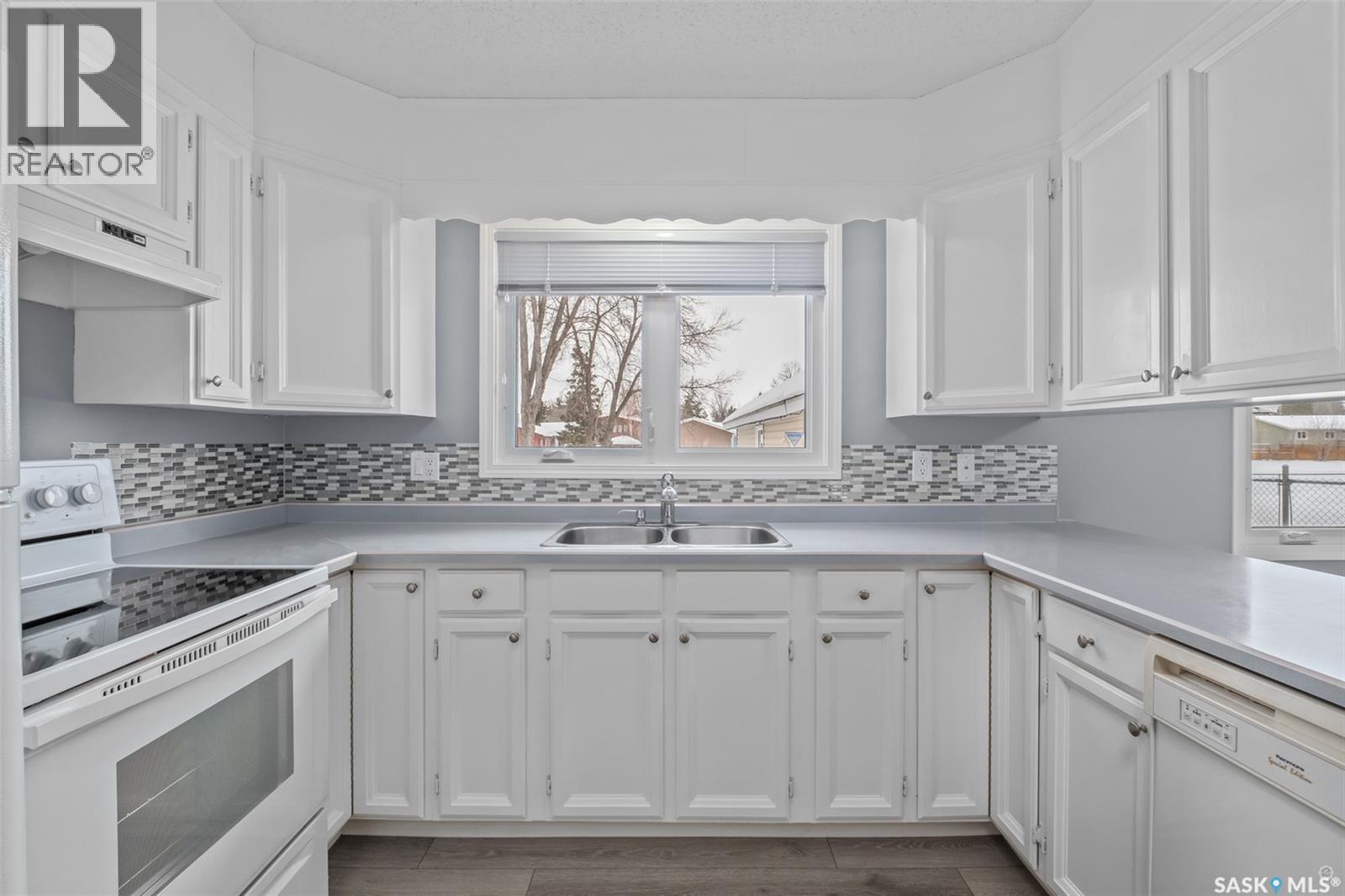 979 Sanderson Crescent, Prince Albert, Saskatchewan  S6V 6L2 - Photo 13 - SK029994