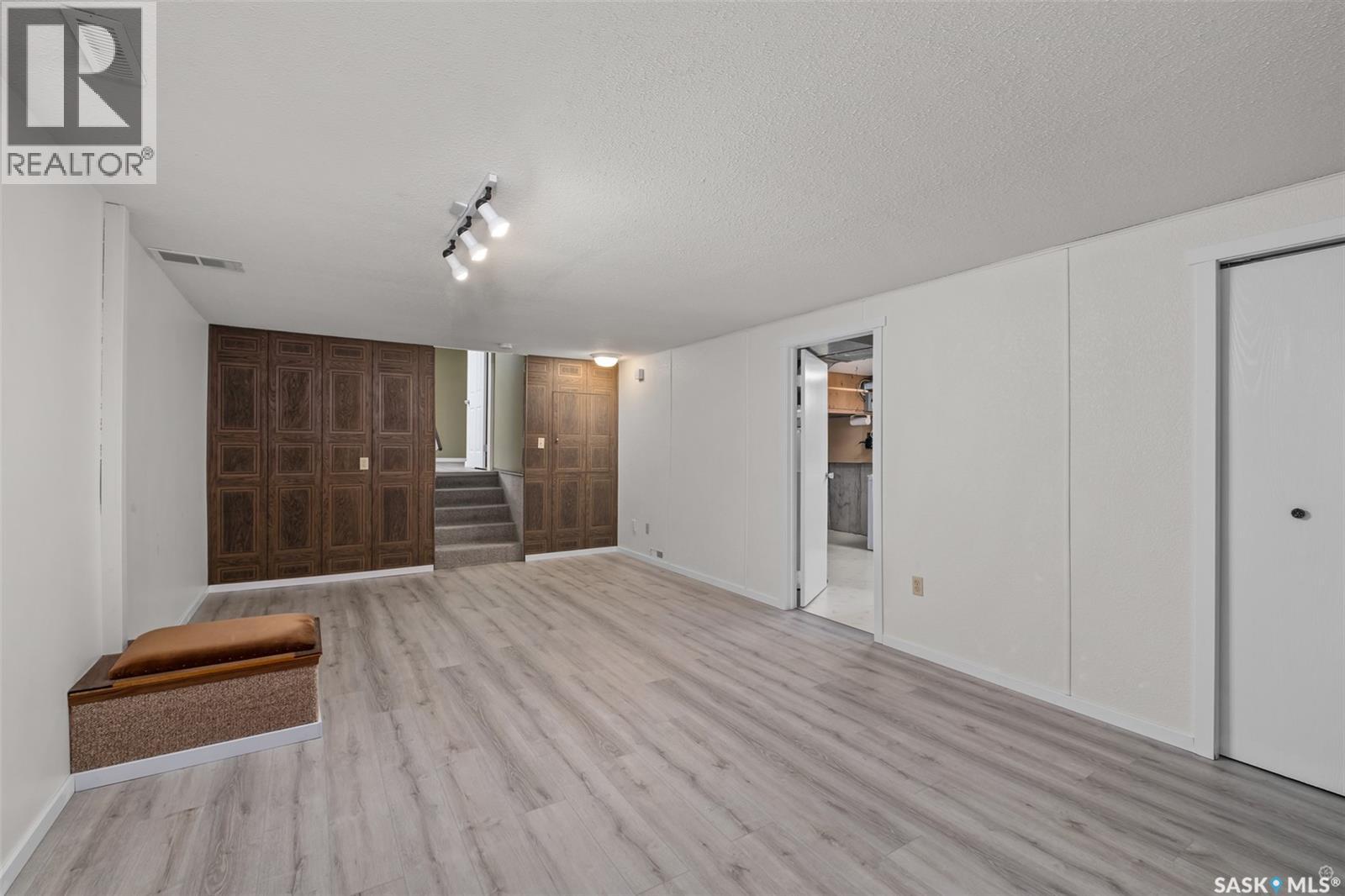 979 Sanderson Crescent, Prince Albert, Saskatchewan  S6V 6L2 - Photo 28 - SK029994