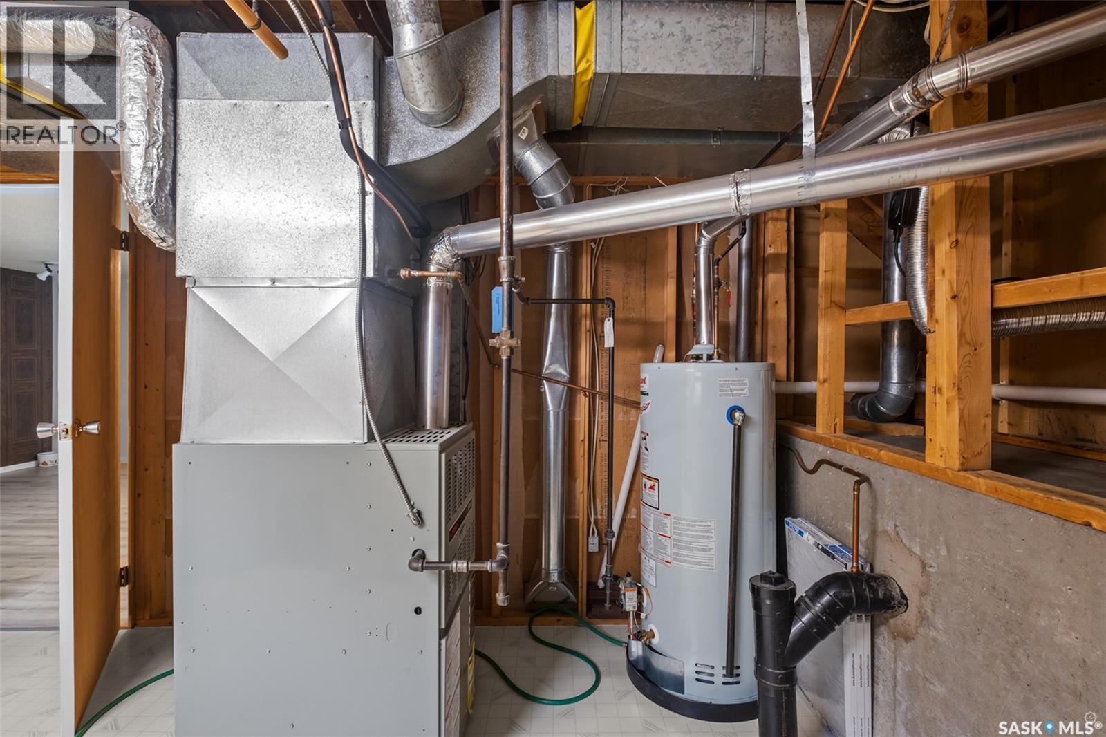 979 Sanderson Crescent, Prince Albert, Saskatchewan  S6V 6L2 - Photo 30 - SK029994