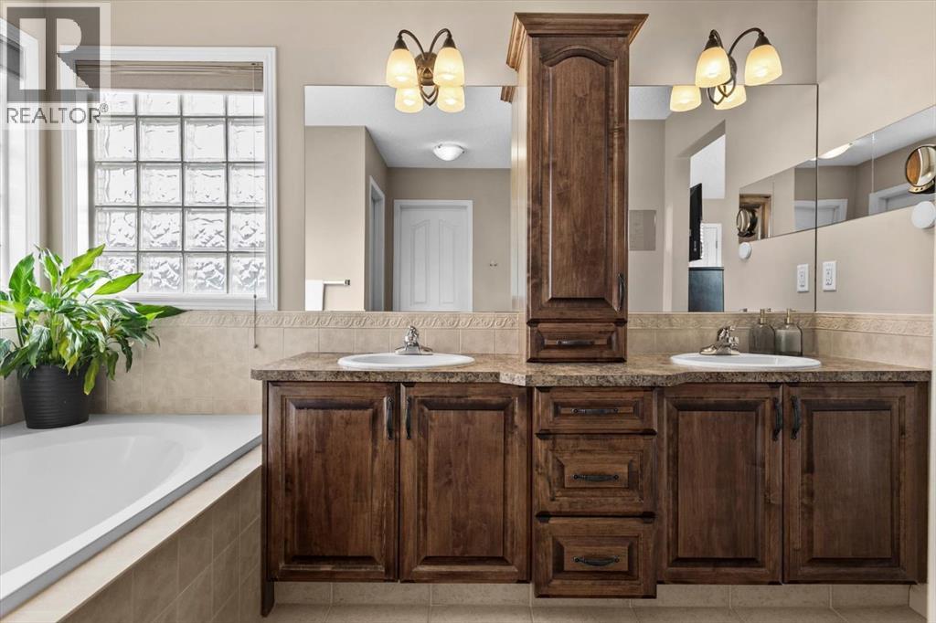 800 Prestwick Circle Se, Calgary, Alberta  T2Z 4Y7 - Photo 27 - A2287337