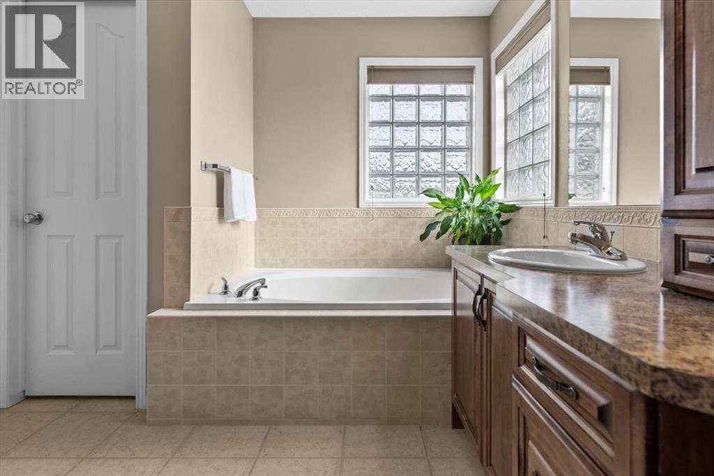 800 Prestwick Circle Se, Calgary, Alberta  T2Z 4Y7 - Photo 28 - A2287337