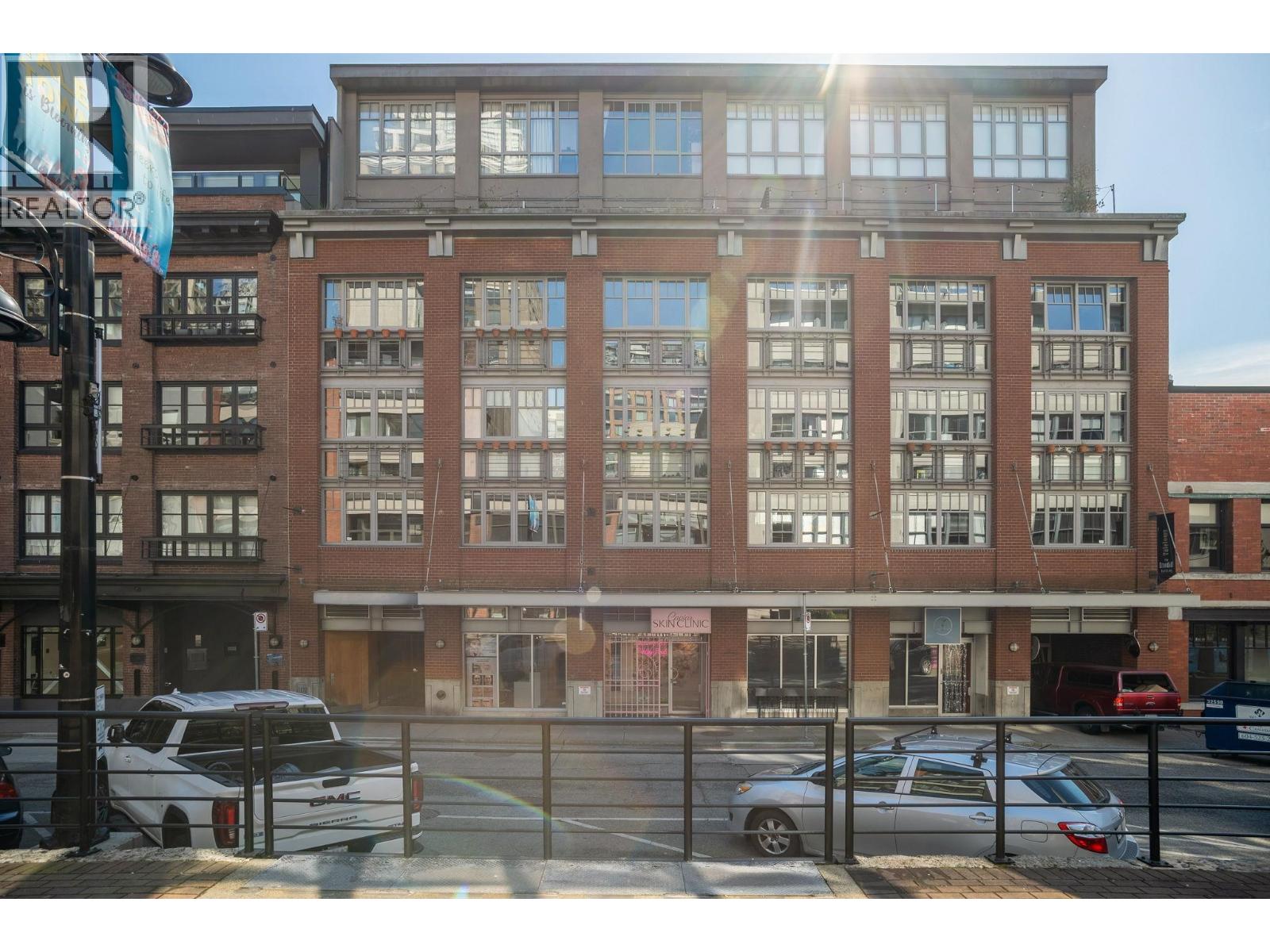 401 1072 Hamilton Street, Vancouver, British Columbia  V6B 2R9 - Photo 1 - R3097477