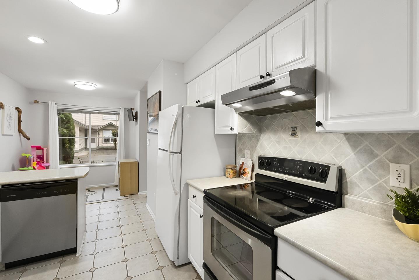 106 8655 King George Boulevard, Surrey, British Columbia  V3W 5C4 - Photo 10 - R3097545