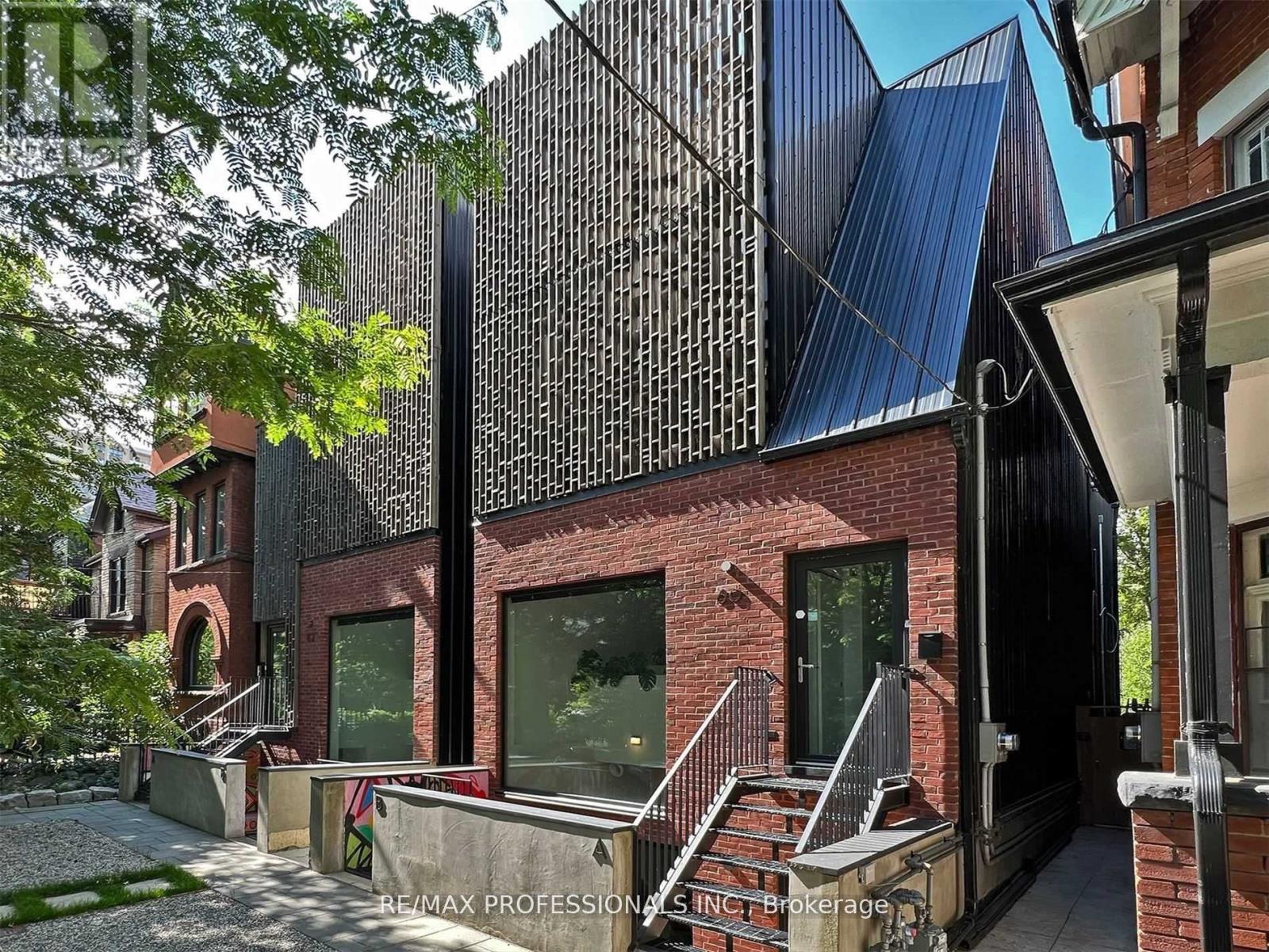 UNIT A - 60 MELBOURNE AVENUE, Toronto, Ontario