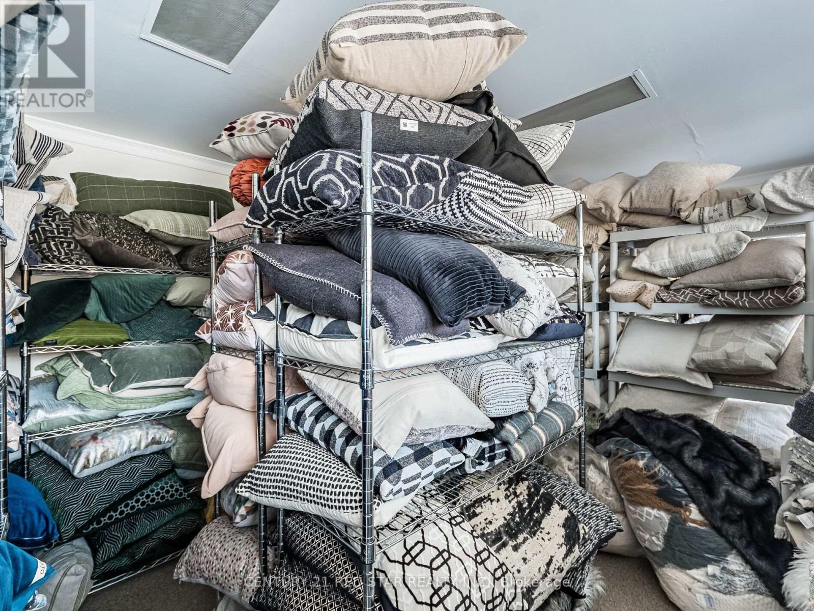 6 & 7 - 76 Centennial Road, Orangeville, Ontario  L9W 1P9 - Photo 12 - W12863568