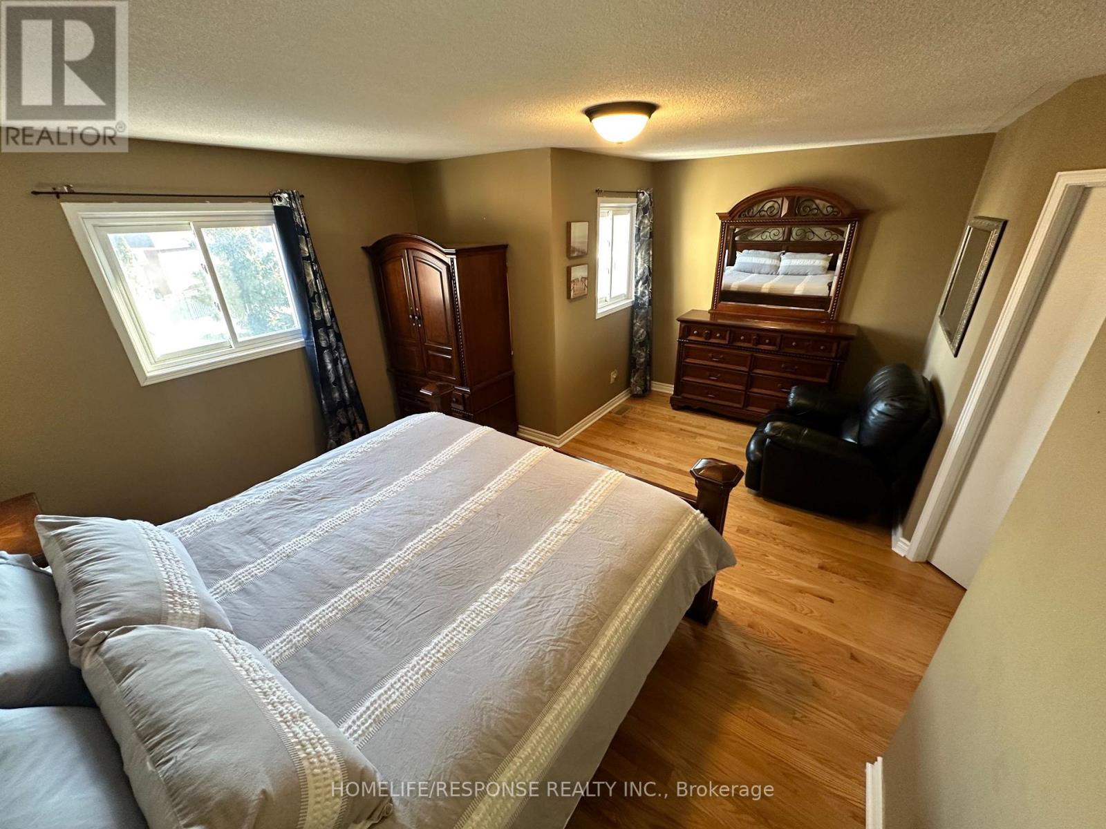 89 Ravenscliffe Court, Brampton, Ontario  L6X 4N9 - Photo 14 - W12863572