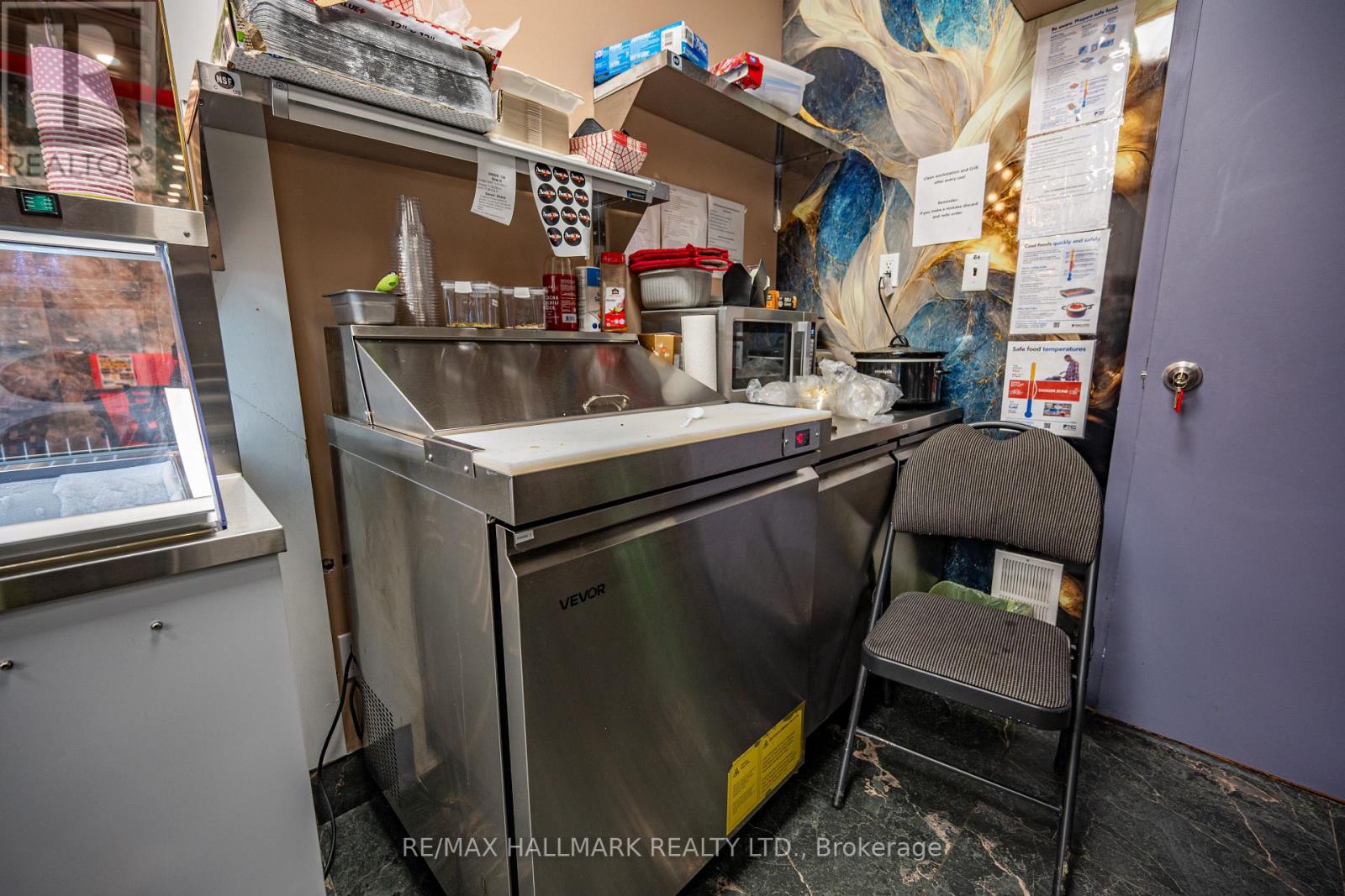 27 Main Street N, Brampton, Ontario  L6X 1M8 - Photo 15 - W12863656