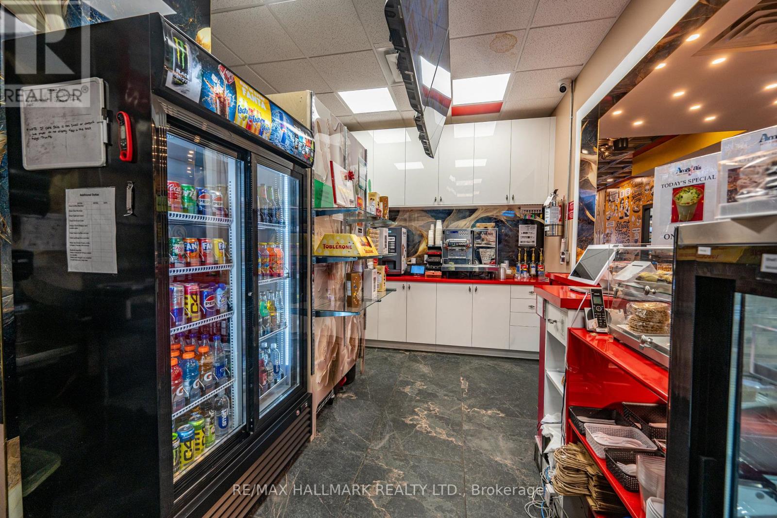 27 Main Street N, Brampton, Ontario  L6X 1M8 - Photo 5 - W12863656