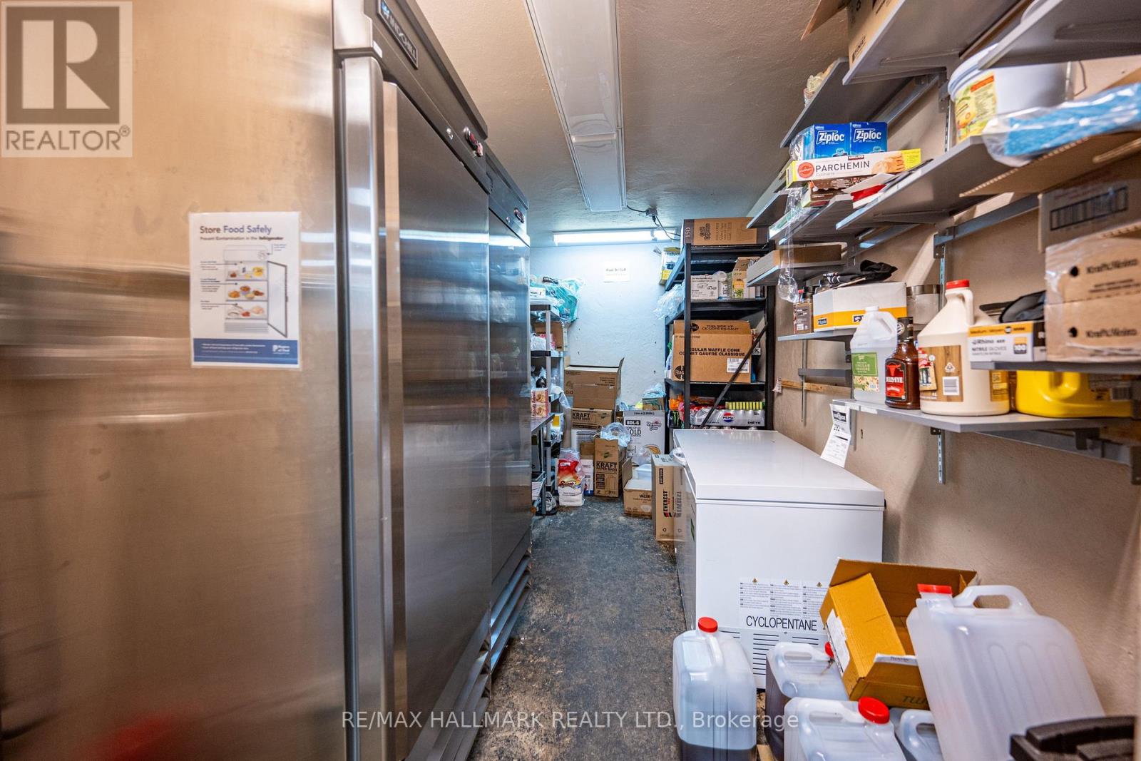 27 Main Street N, Brampton, Ontario  L6X 1M8 - Photo 8 - W12863656