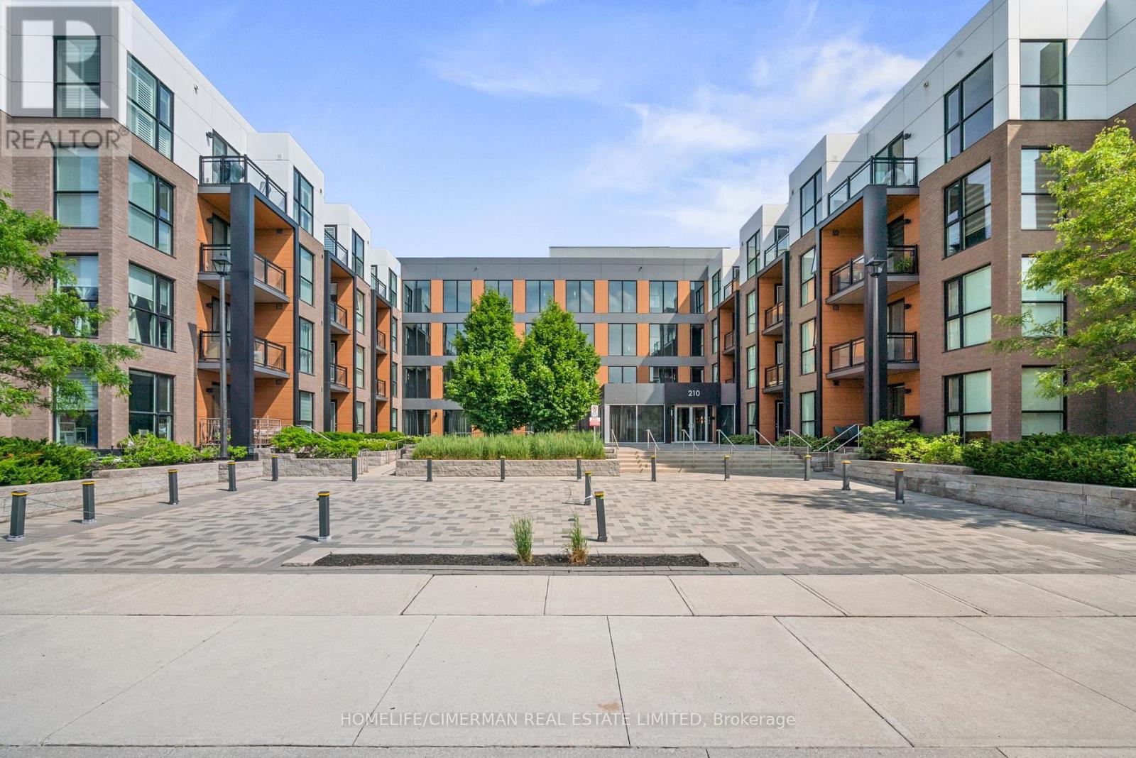 212 - 210 SABINA DRIVE, Oakville, Ontario
