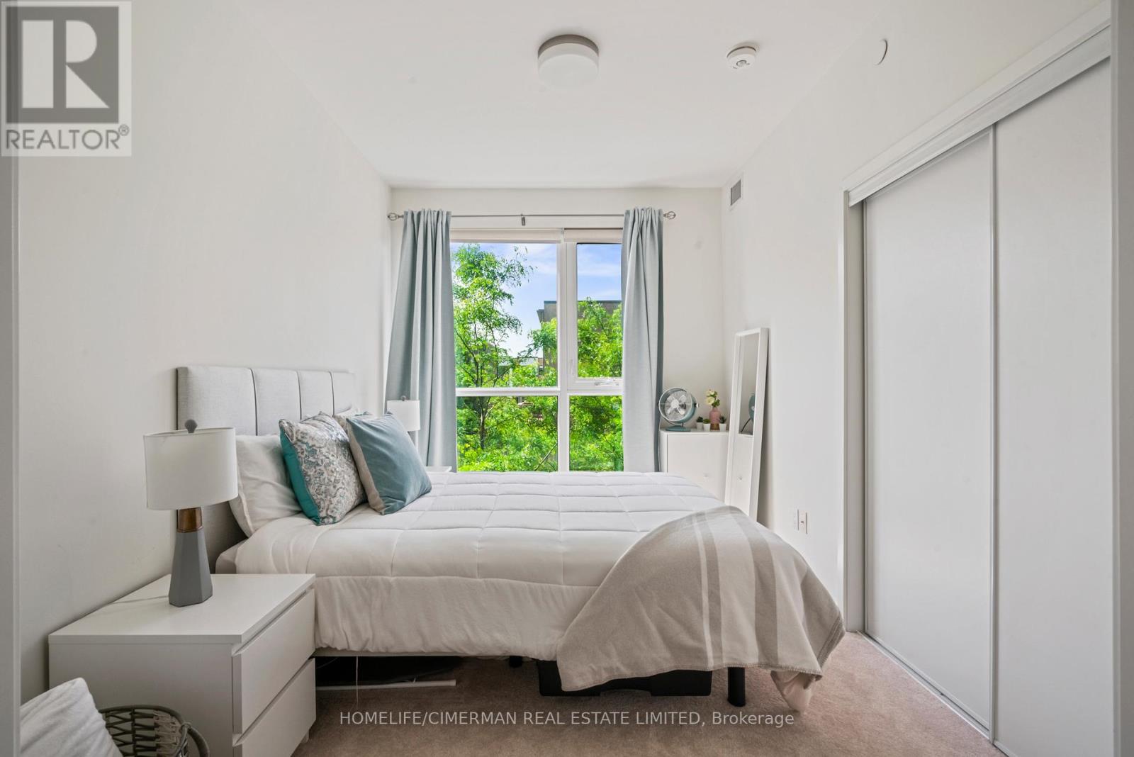 212 - 210 Sabina Drive, Oakville, Ontario  L6H 0W6 - Photo 18 - W12863660