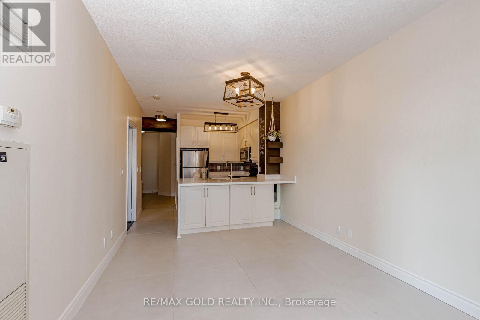 1106 - 220 Burnhamthorpe Road W, Mississauga, Ontario  L5B 4N4 - Photo 30 - W12863680