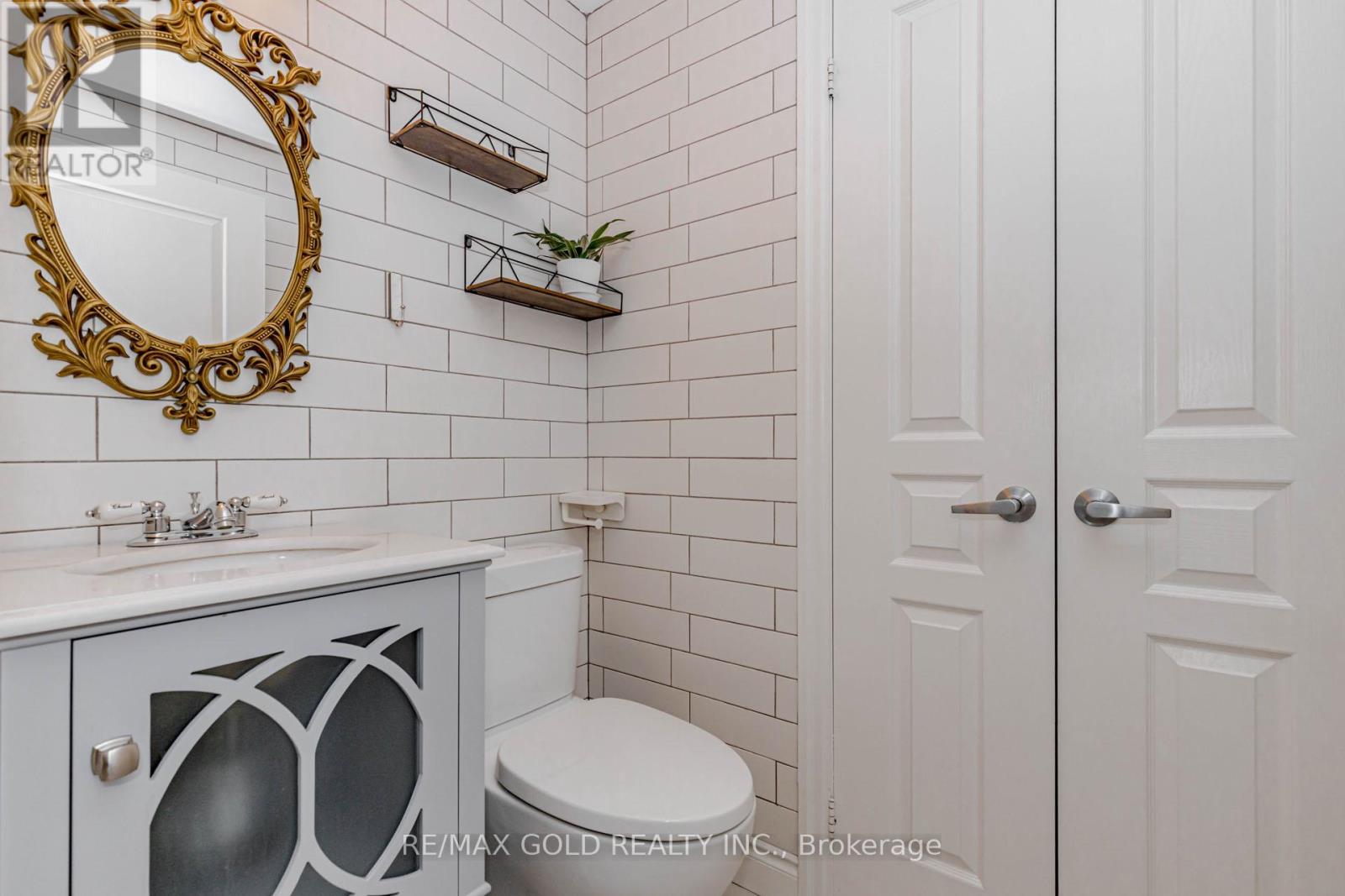 1106 - 220 Burnhamthorpe Road W, Mississauga, Ontario  L5B 4N4 - Photo 38 - W12863680