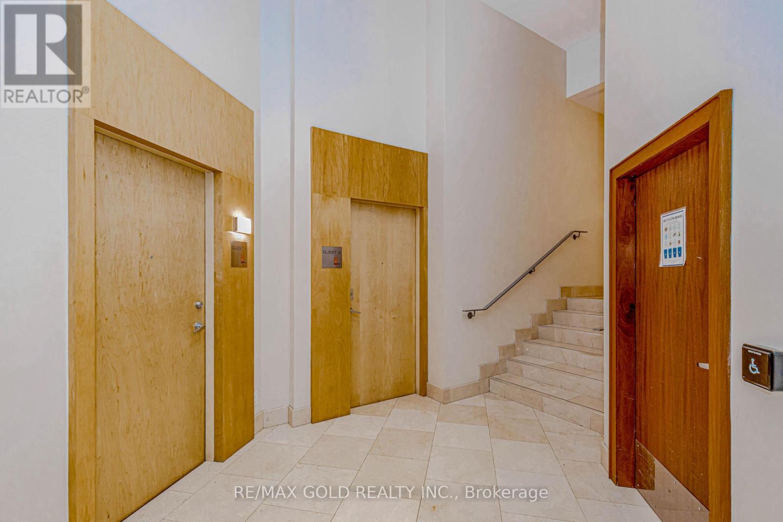 1106 - 220 Burnhamthorpe Road W, Mississauga, Ontario  L5B 4N4 - Photo 46 - W12863680