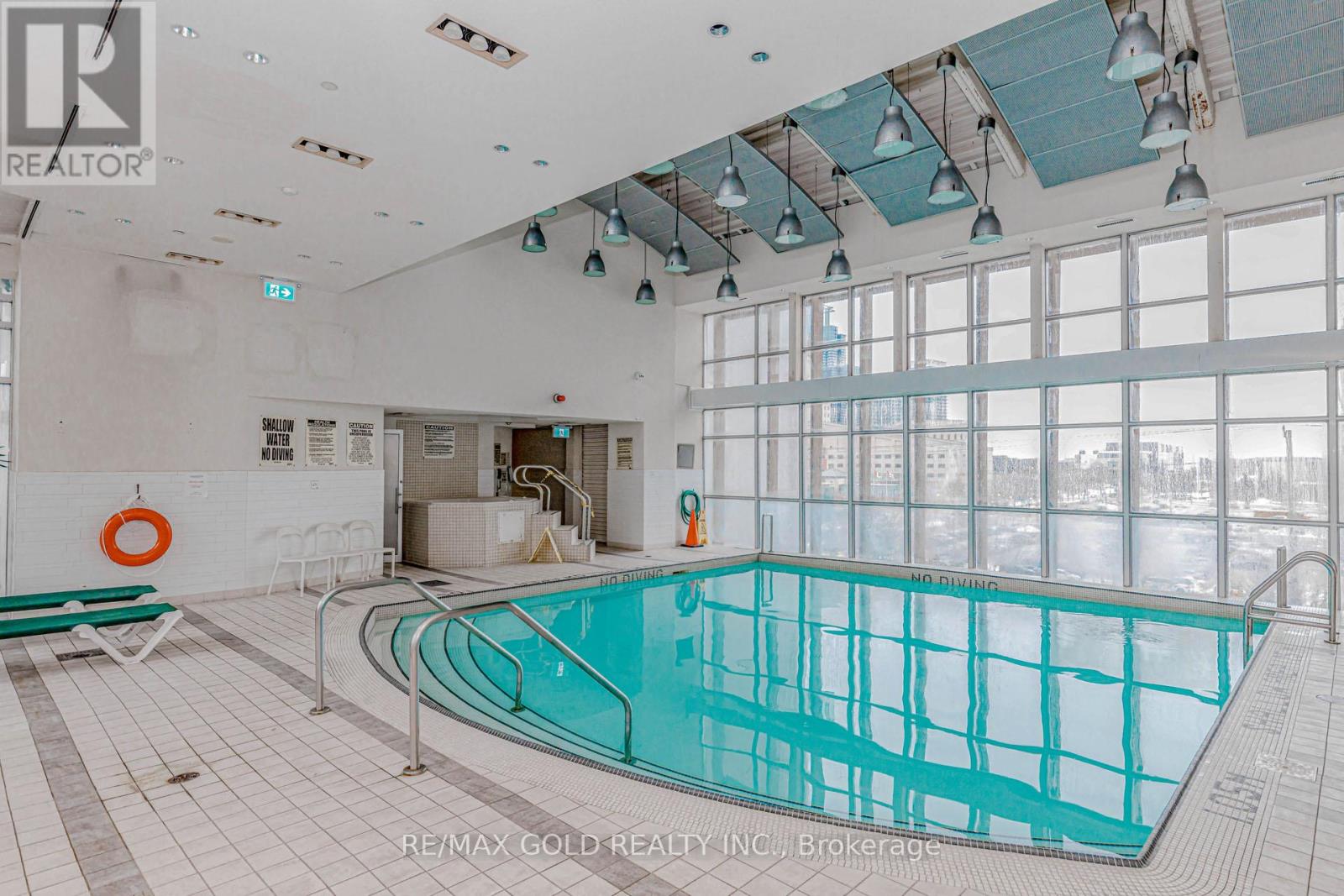 1106 - 220 Burnhamthorpe Road W, Mississauga, Ontario  L5B 4N4 - Photo 47 - W12863680