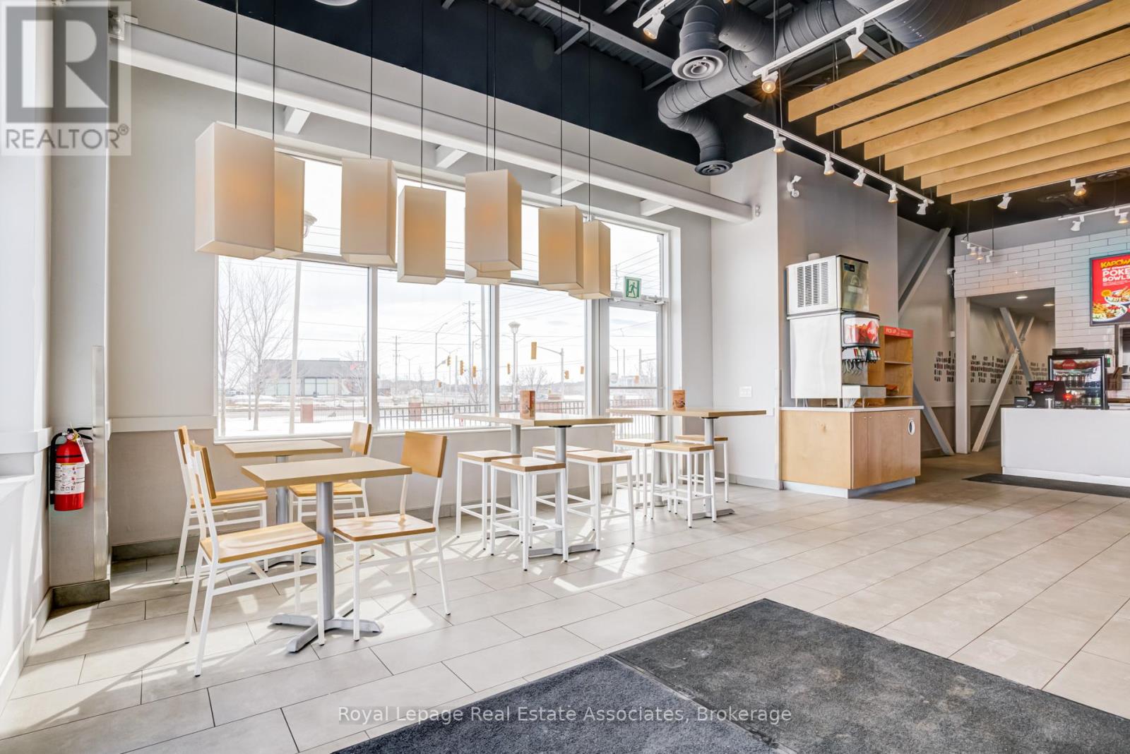 Unit 2 - 1040 Kennedy Circle, Milton, Ontario  L9T 0J9 - Photo 16 - W12863758