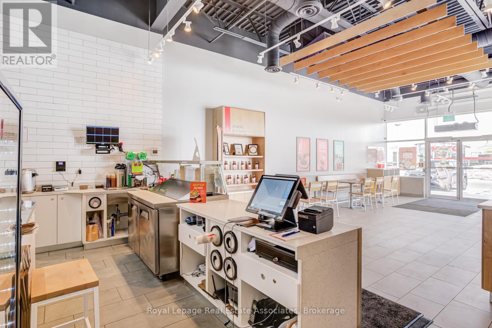 Unit 2 - 1040 Kennedy Circle, Milton, Ontario  L9T 0J9 - Photo 23 - W12863758