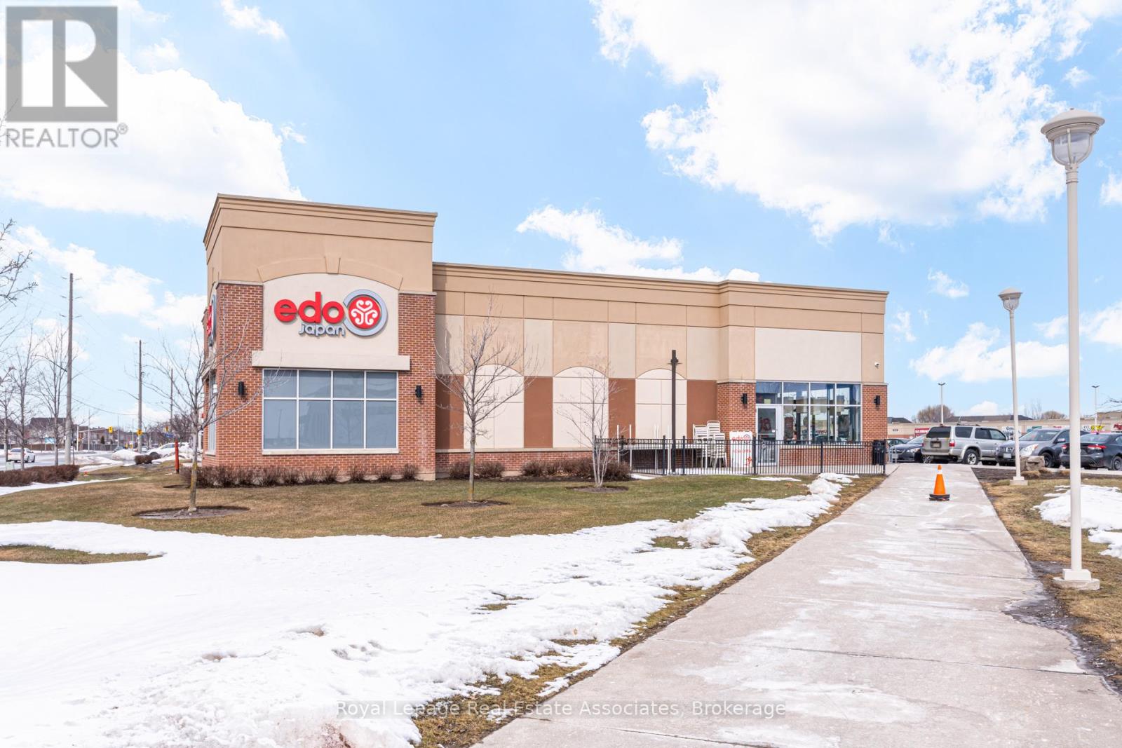 Unit 2 - 1040 Kennedy Circle, Milton, Ontario  L9T 0J9 - Photo 3 - W12863758