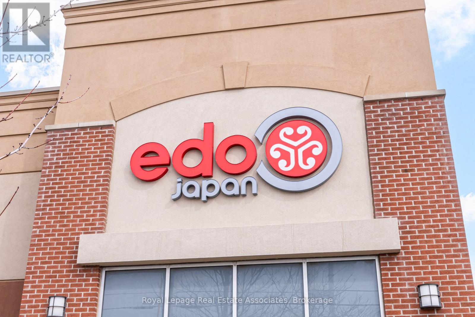 Unit 2 - 1040 Kennedy Circle, Milton, Ontario  L9T 0J9 - Photo 5 - W12863758