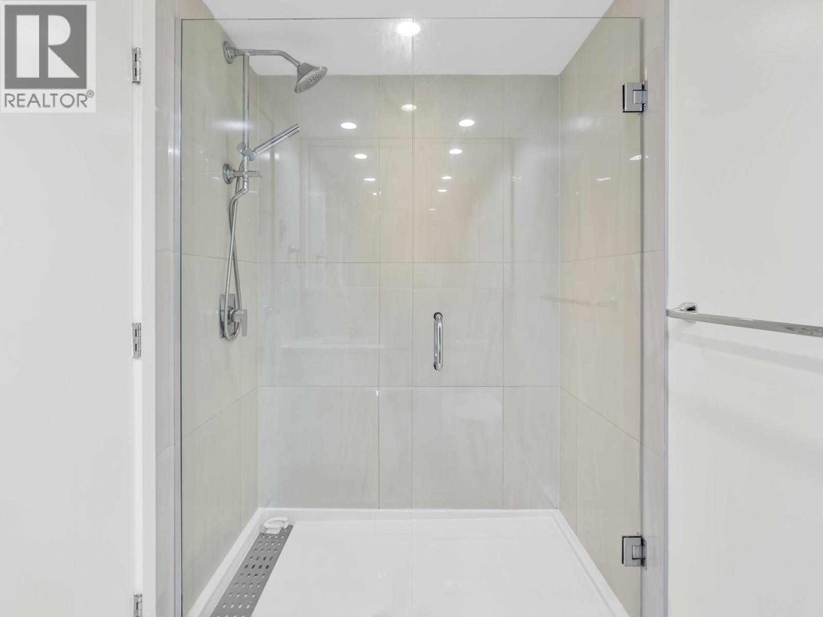 Ch3 5051 Imperial Street, Burnaby, British Columbia  V5J 0J3 - Photo 18 - R3059524