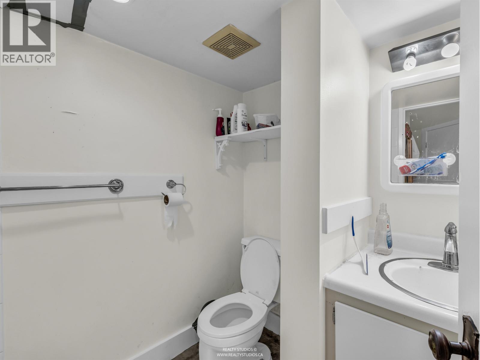 5915 Chester Street, Vancouver, British Columbia  V5W 3B7 - Photo 30 - R3097004