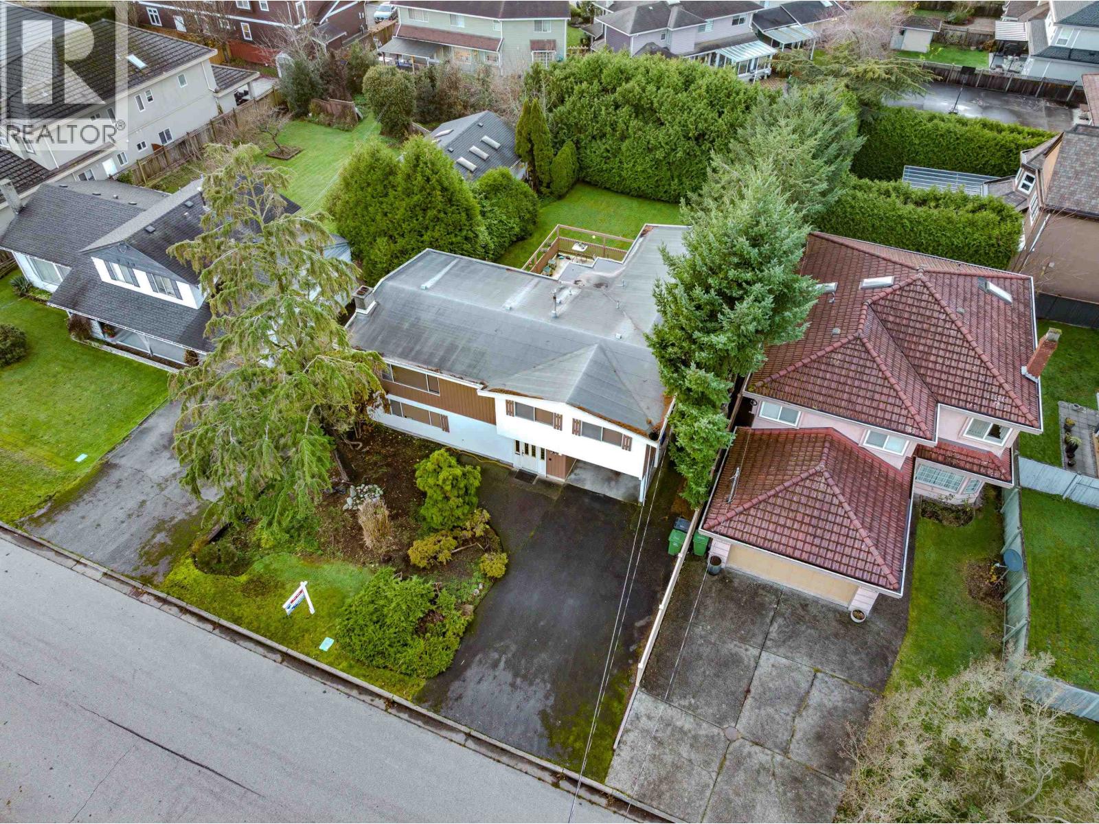 Listing Picture 17 of 35 : 8531 ASH STREET, Richmond / 烈治文 - 魯藝地產 Yvonne Lu Group - MLS Medallion Club Member