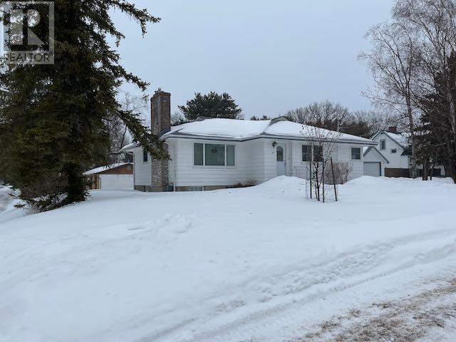 99 Orvis ST, Dryden, Ontario