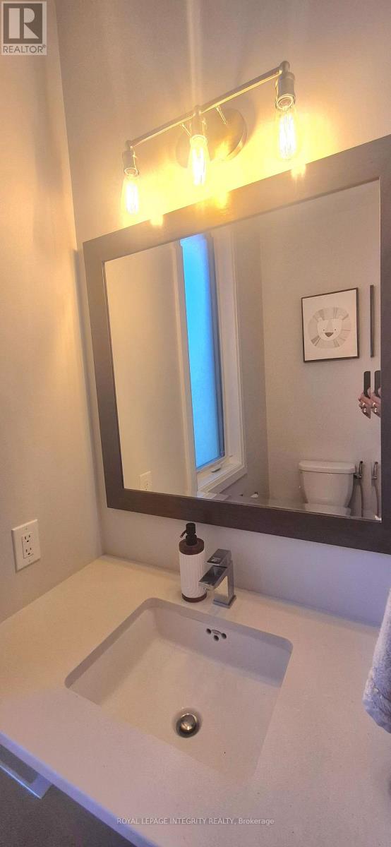 341 Haliburton Heights, Ottawa, Ontario  K2V 0G2 - Photo 5 - X12863834