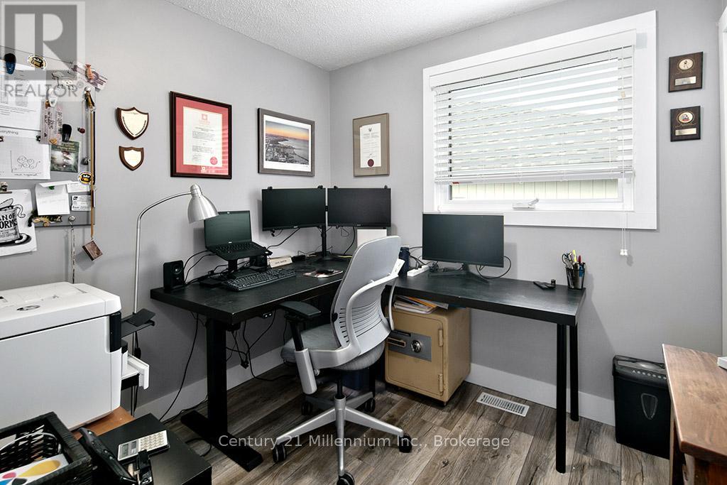 20 Leslie Drive, Collingwood, Ontario  L9Y 4P2 - Photo 16 - S12863674