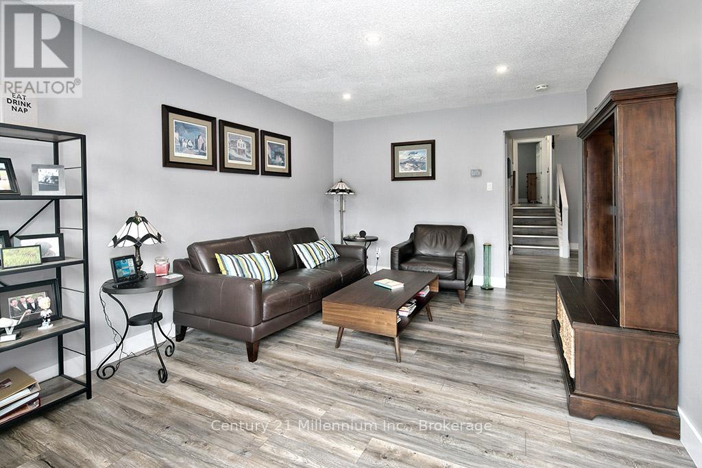 20 Leslie Drive, Collingwood, Ontario  L9Y 4P2 - Photo 6 - S12863674