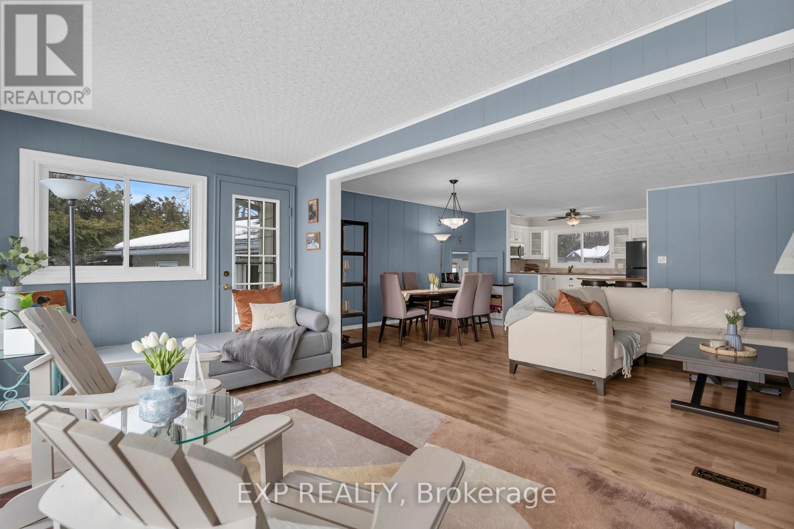 561 Duclos Point Road, Georgina, Ontario  L0E 1N0 - Photo 17 - N12861722