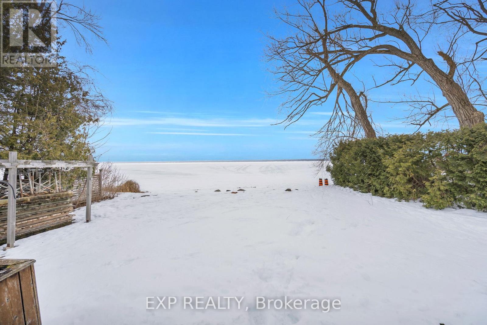 561 Duclos Point Road, Georgina, Ontario  L0E 1N0 - Photo 15 - N12861722