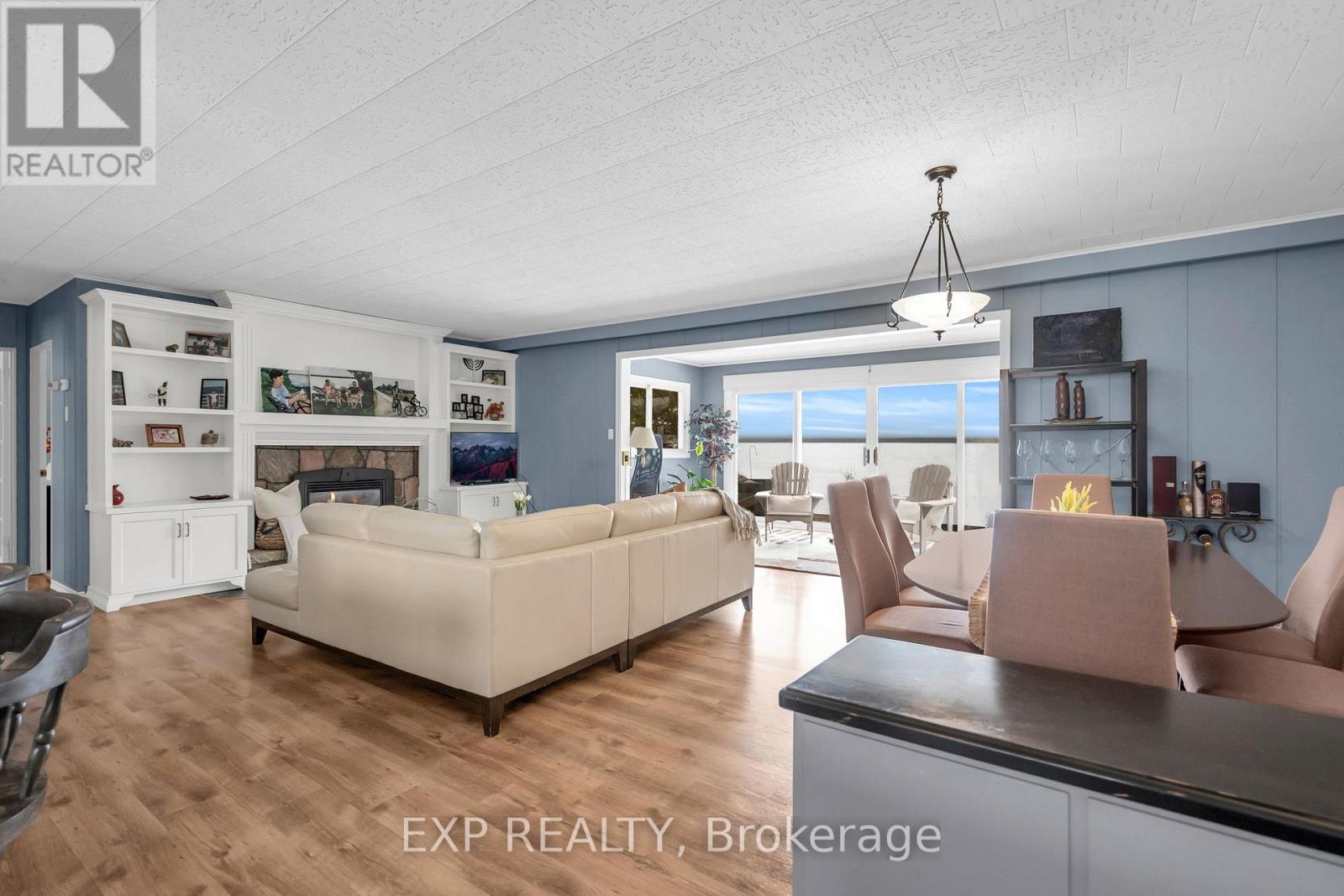 561 Duclos Point Road, Georgina, Ontario  L0E 1N0 - Photo 10 - N12861722