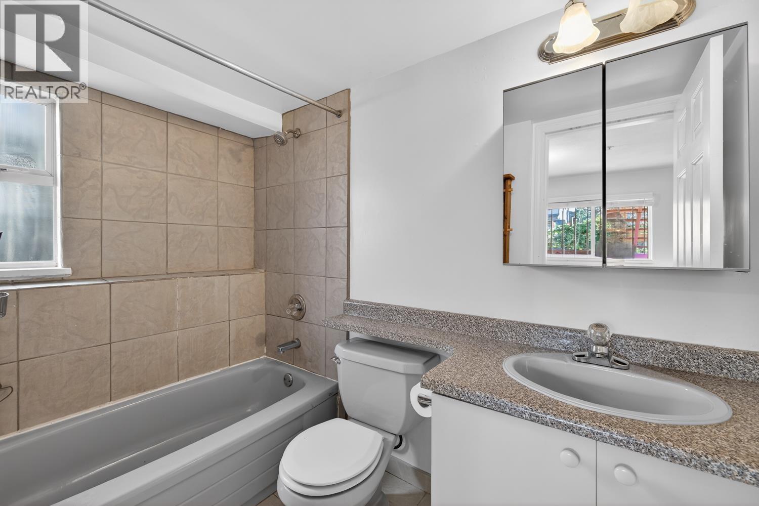 1764 Graveley Street, Vancouver, British Columbia  V5L 3B1 - Photo 38 - R3097679