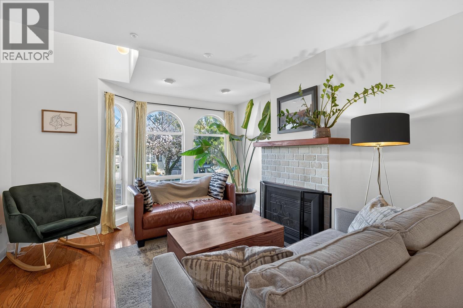 1764 Graveley Street, Vancouver, British Columbia  V5L 3B1 - Photo 4 - R3097679