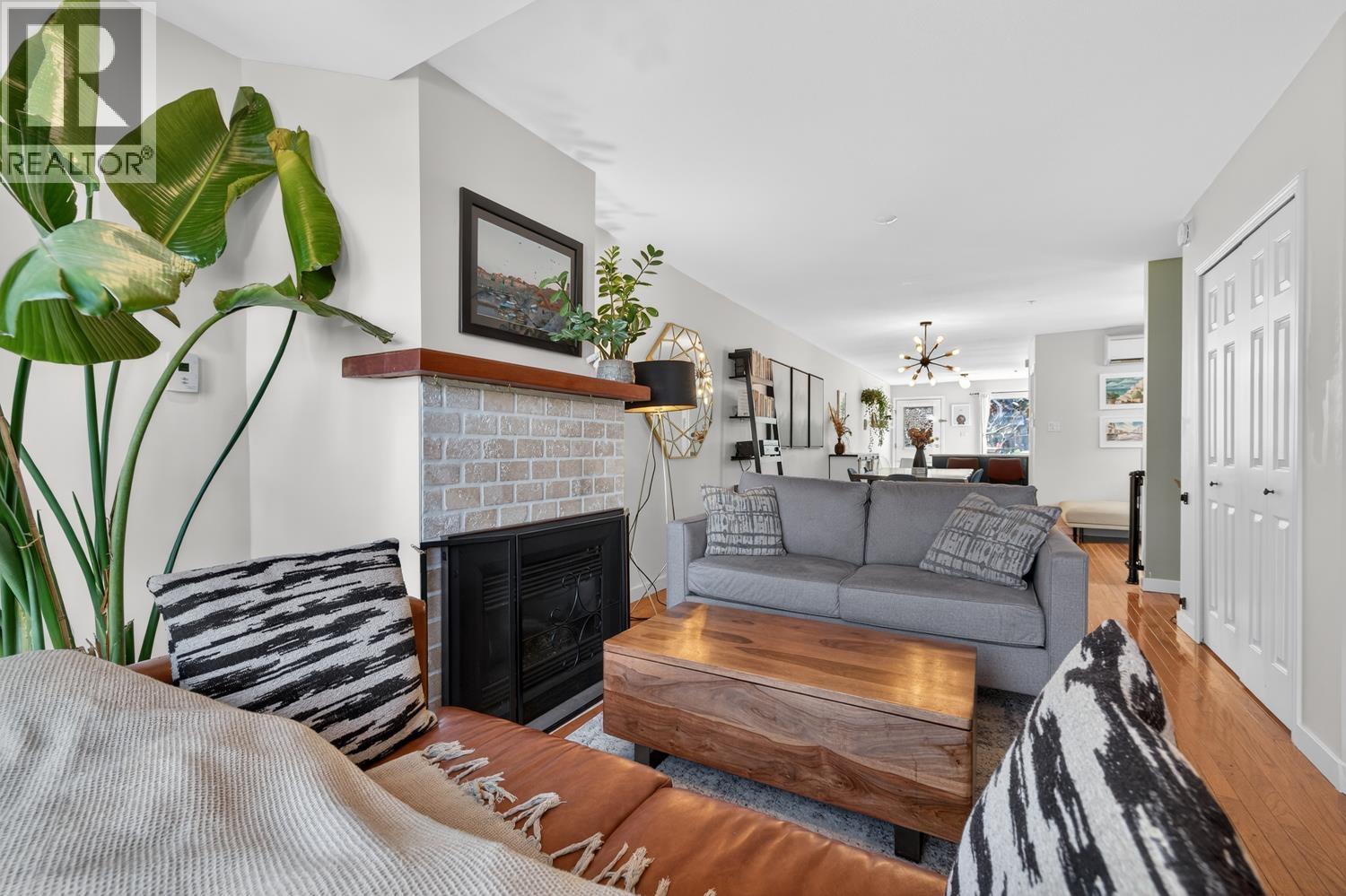 1764 Graveley Street, Vancouver, British Columbia  V5L 3B1 - Photo 5 - R3097679