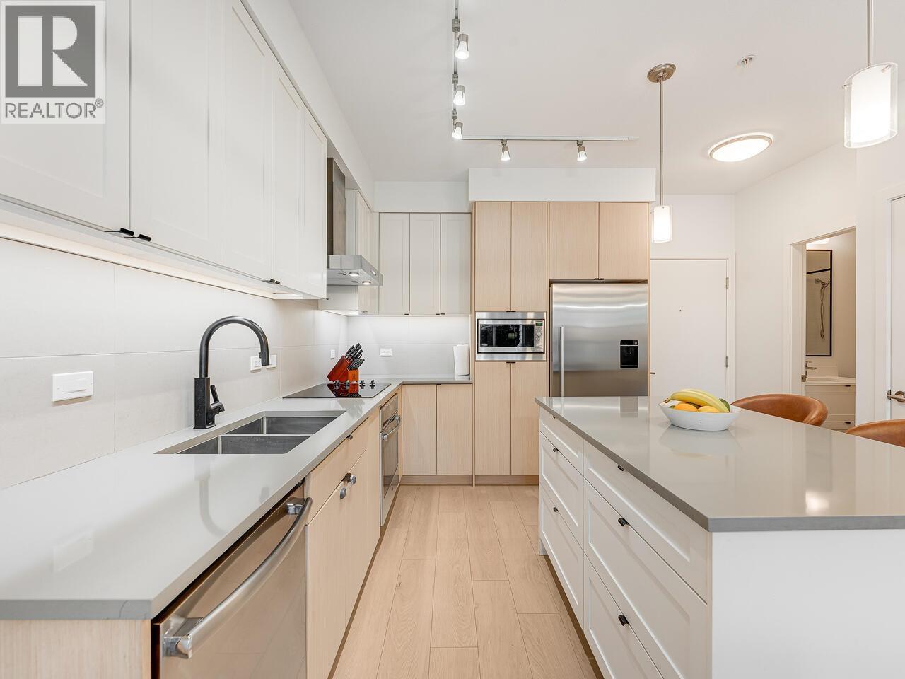 113 3205 Mountain Highway, North Vancouver, British Columbia  V7K 0A3 - Photo 4 - R3097689