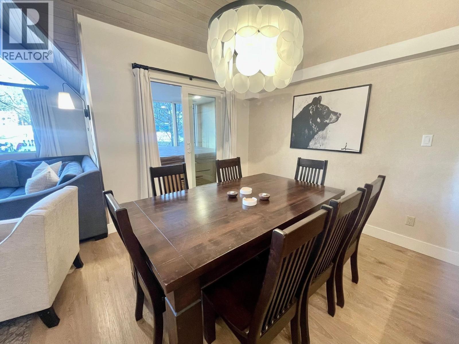 Week 9 902-4293 Mountain Square, Whistler, British Columbia  V8E 1B8 - Photo 5 - R3097699