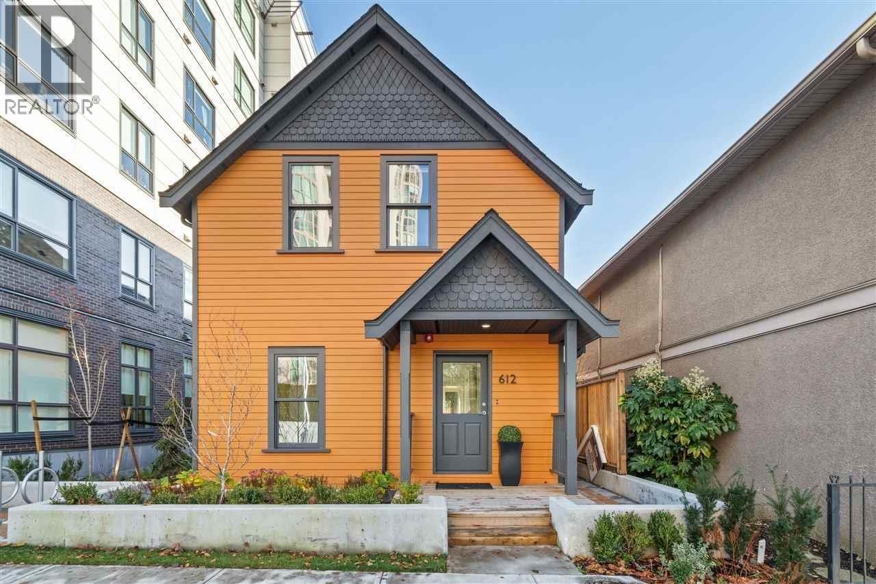 612 BRANTFORD STREET, New Westminster, British Columbia