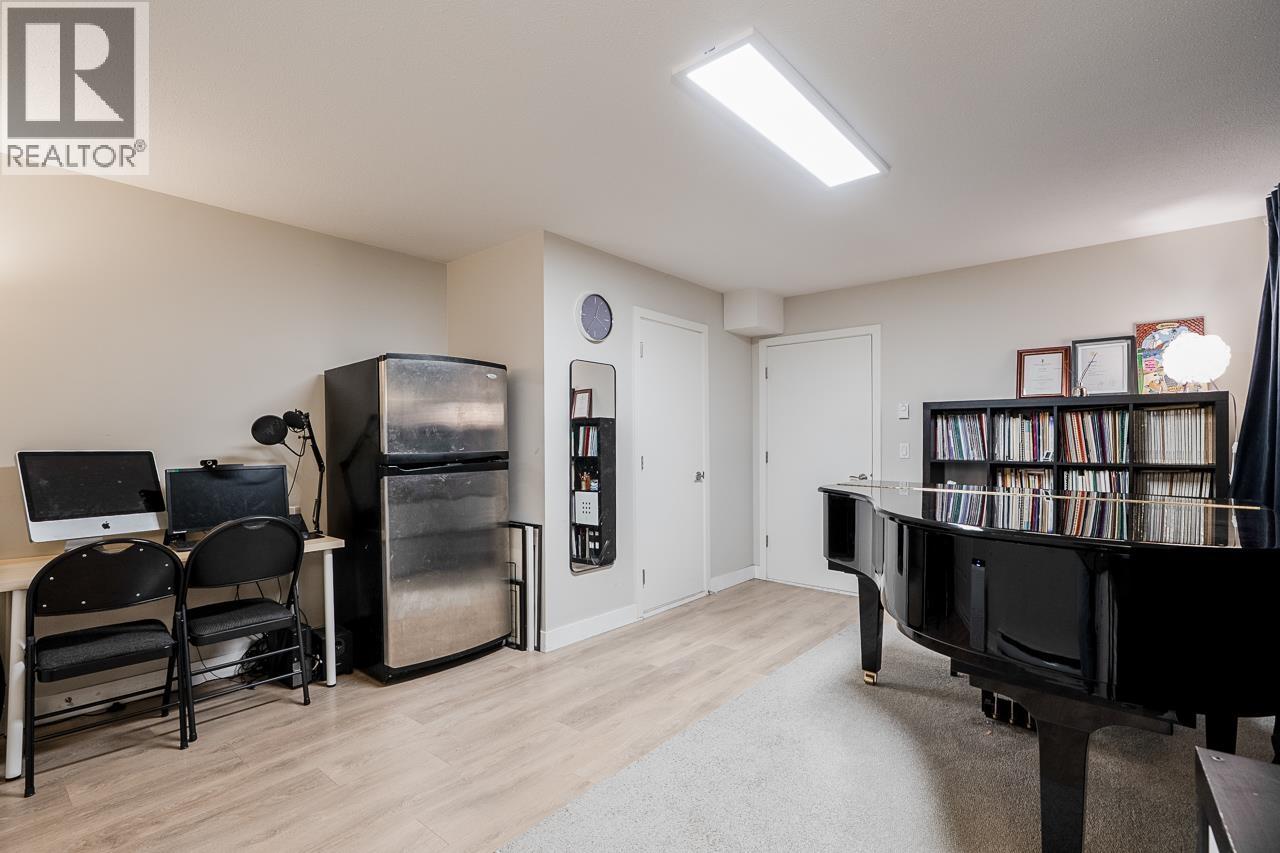 26 8533 Cumberland Place, Burnaby, British Columbia  V3N 5C1 - Photo 33 - R3097714