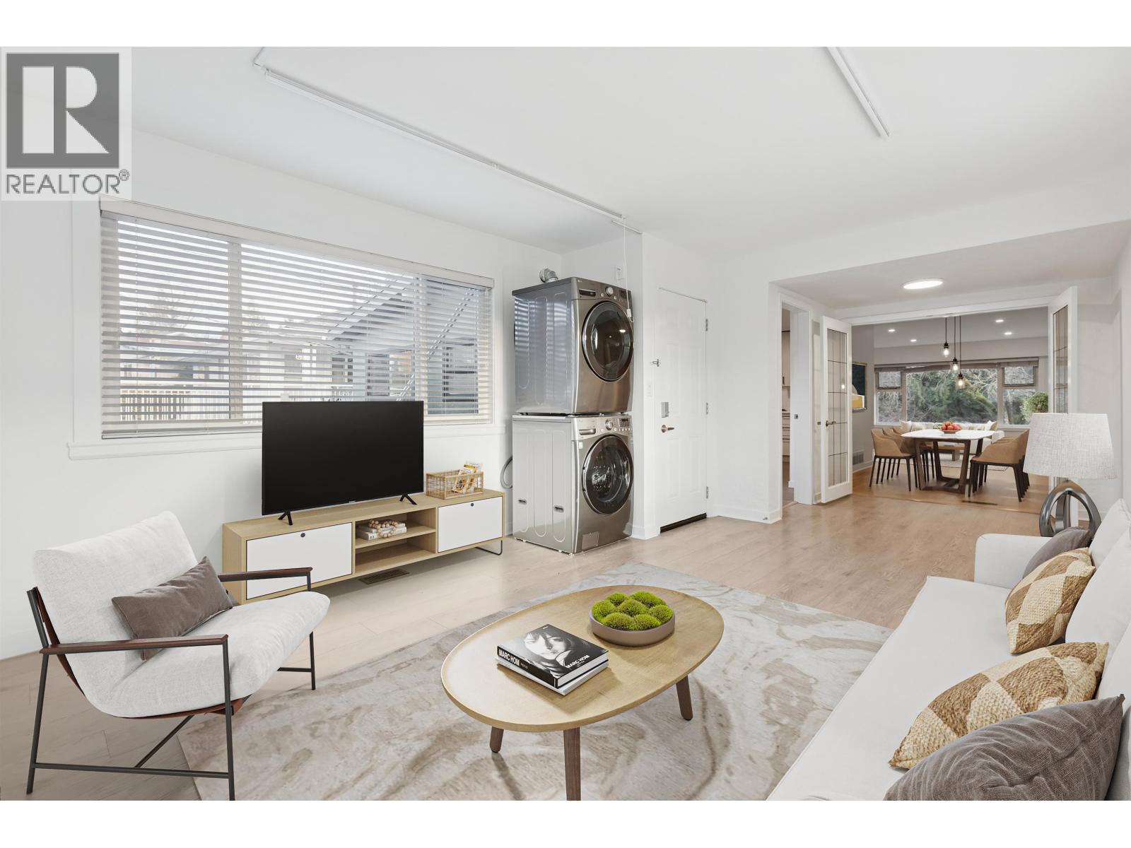 7477 Vivian Drive, Vancouver, British Columbia  V5S 2V5 - Photo 3 - R3097660