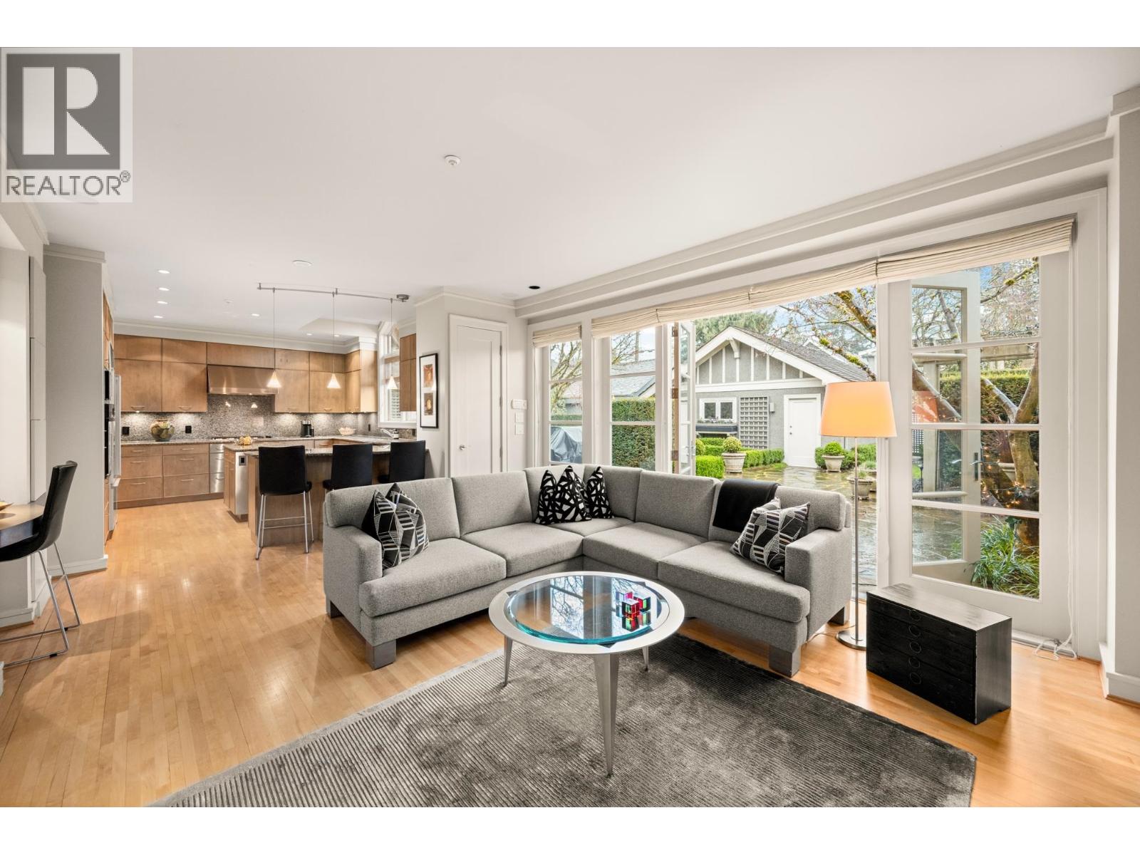 2722 W 31st Avenue, Vancouver, British Columbia  V6L 2A1 - Photo 11 - R3097696