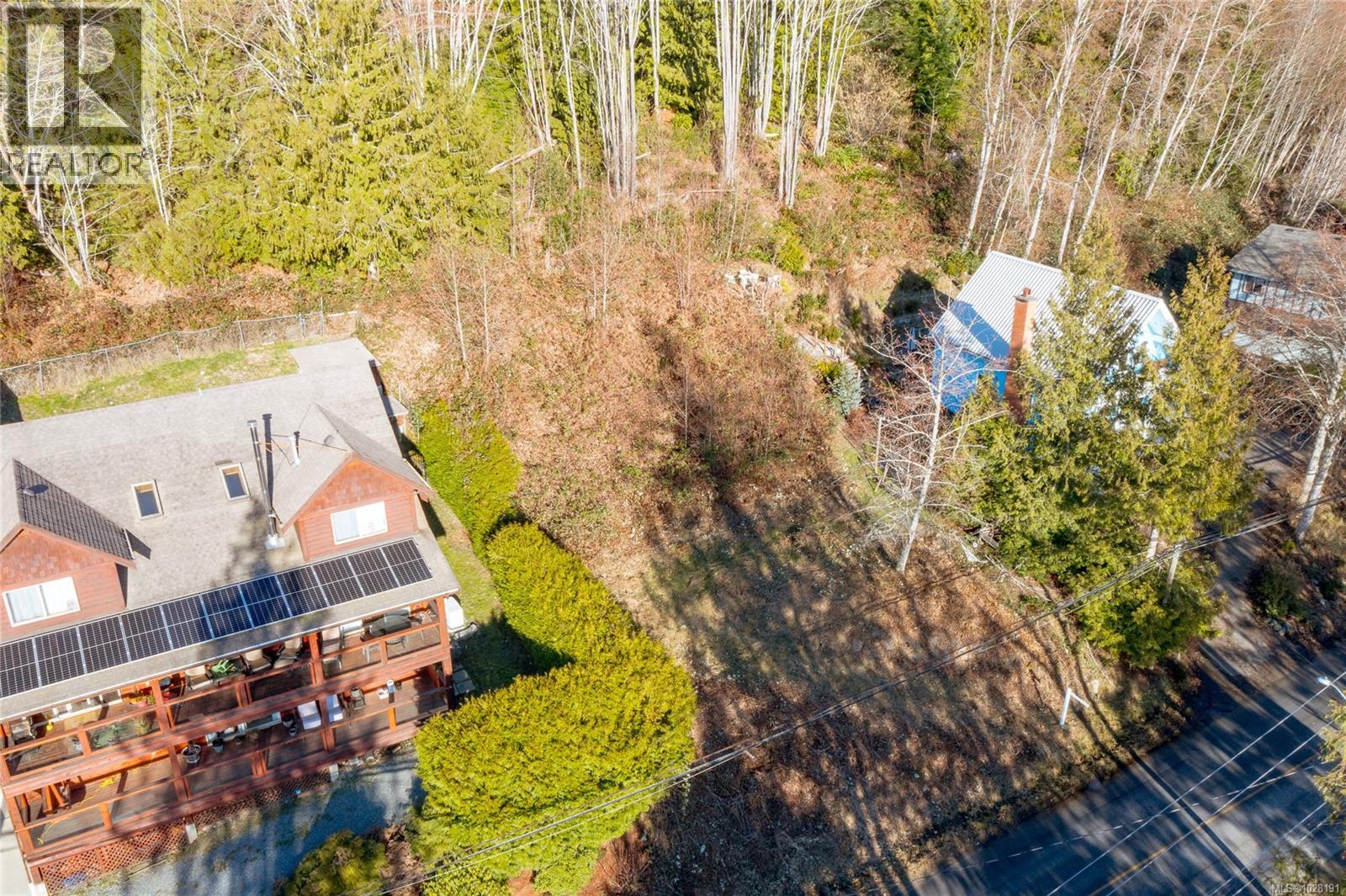 295 North Shore Rd W, Lake Cowichan, British Columbia  V0R 1Y0 - Photo 9 - 1028191